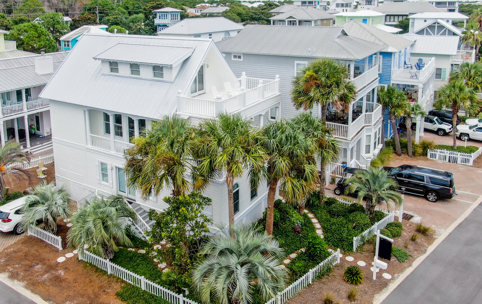 SUNRISE BEACH - Residential