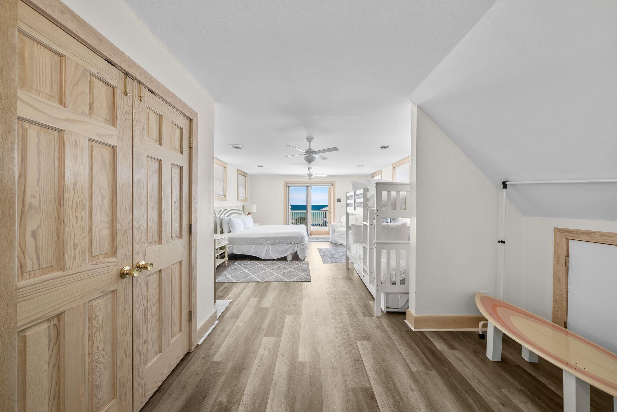 SUNRISE BEACH - Residential
