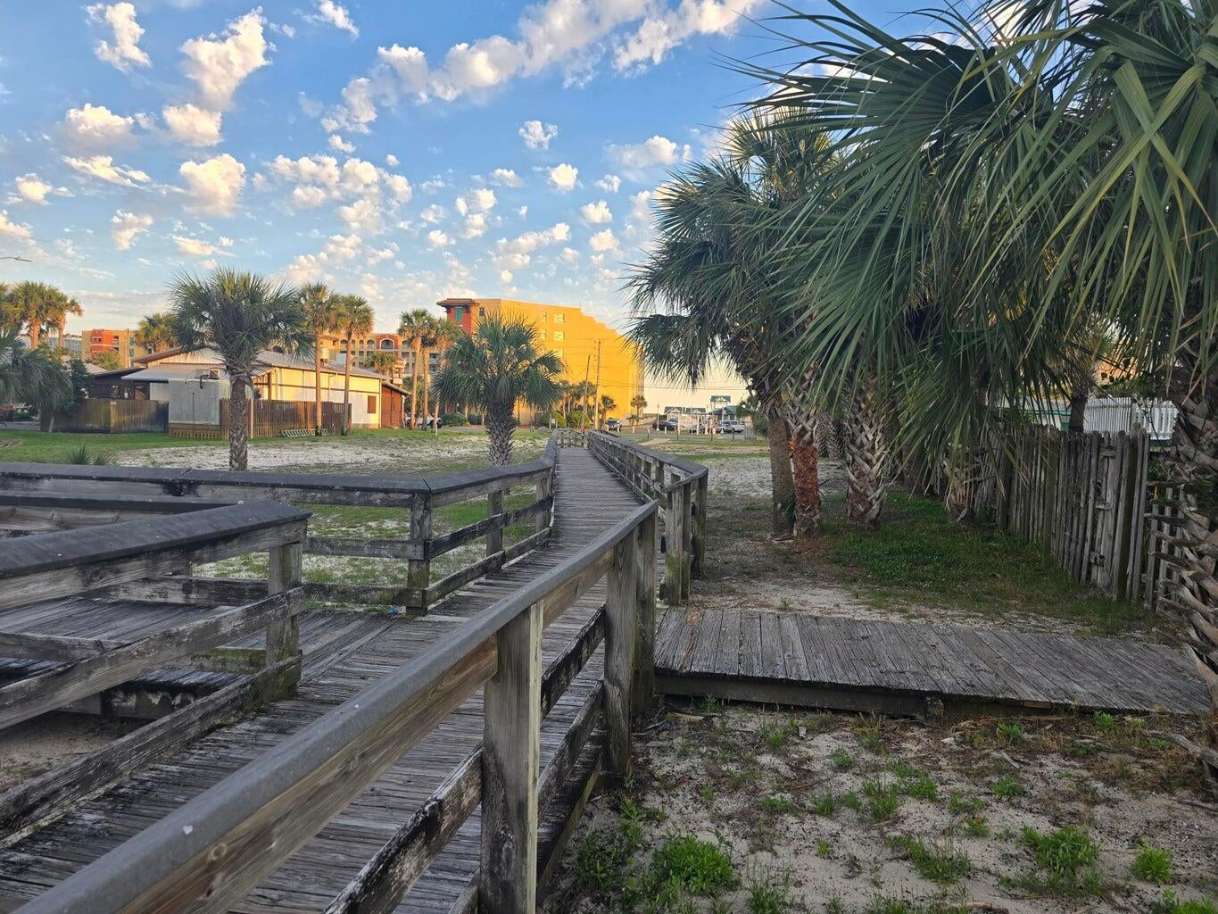 BREAKERS WEST - Residential Lease