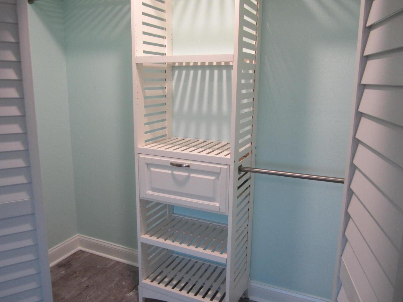 BREAKERS WEST - Residential Lease