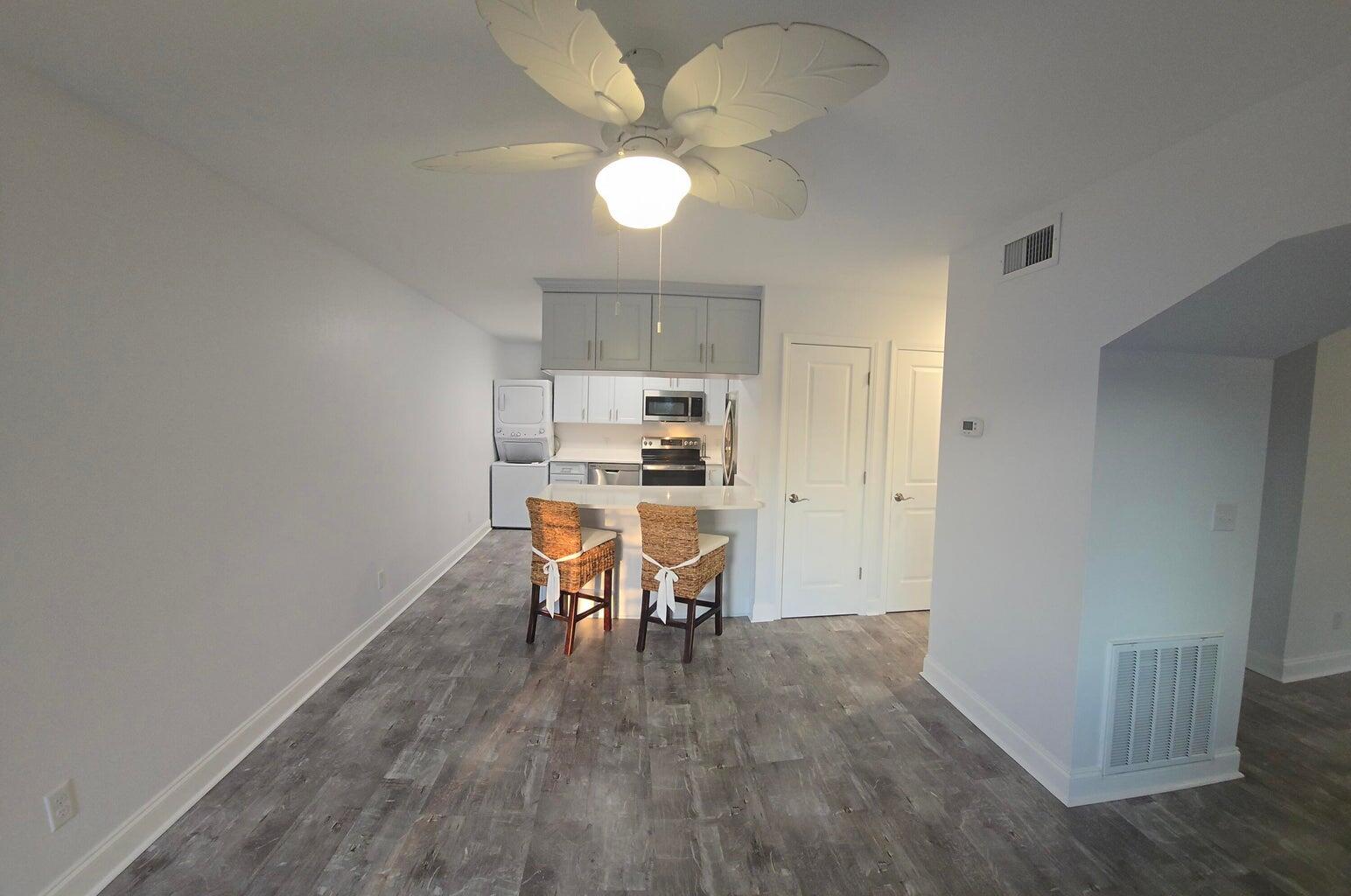 BREAKERS WEST - Residential Lease