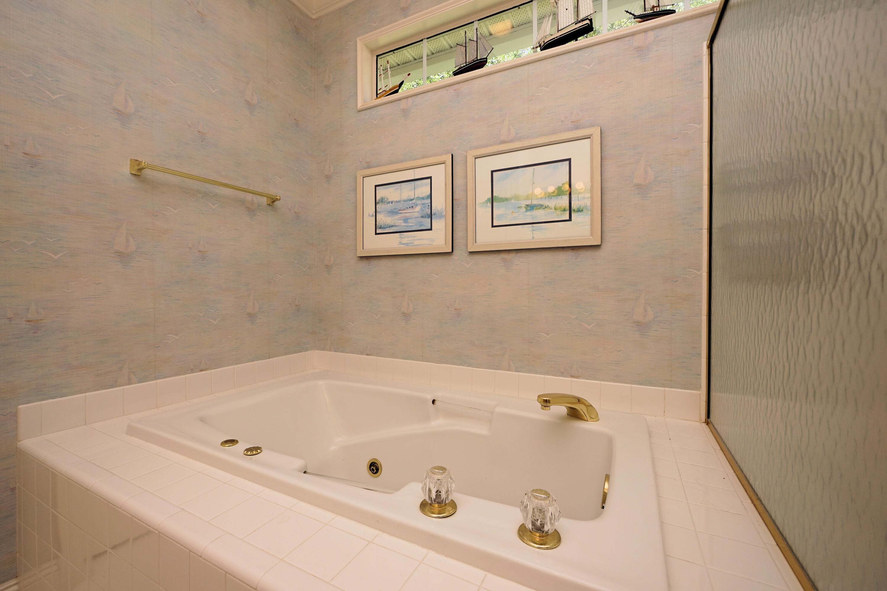 TURNBERRY PLACE - Residential