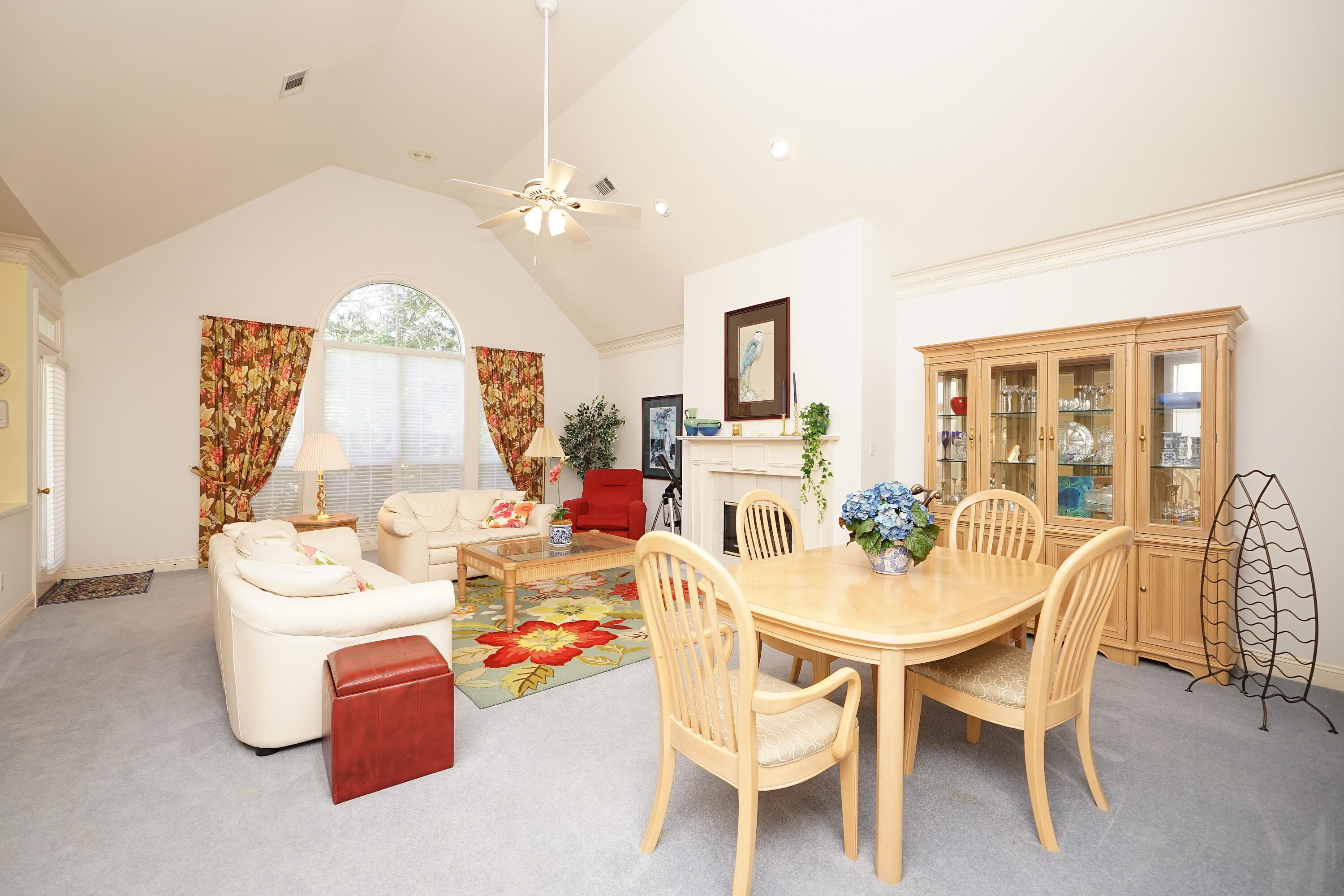 TURNBERRY PLACE - Residential