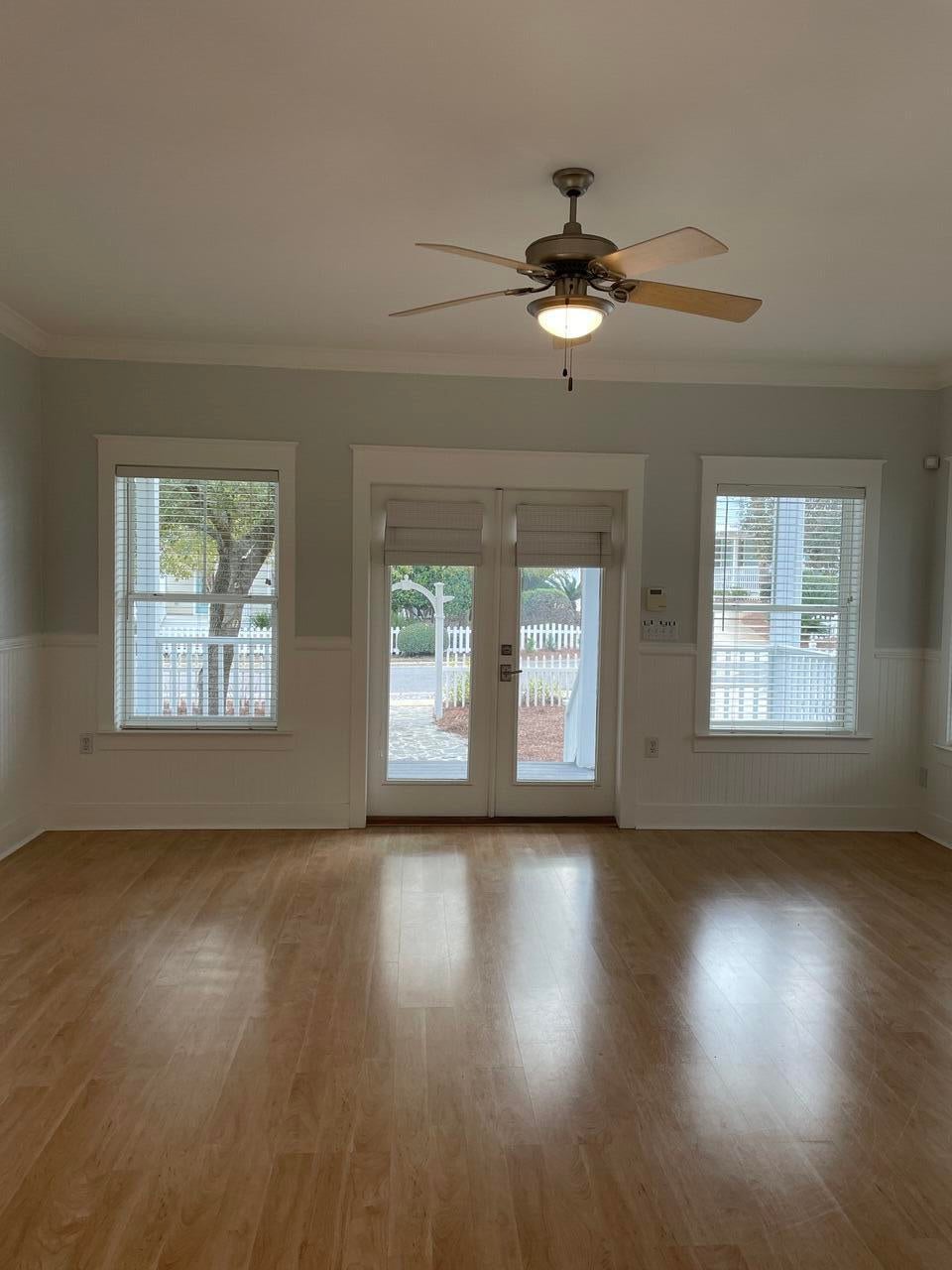 SEA DUNES - Residential Lease