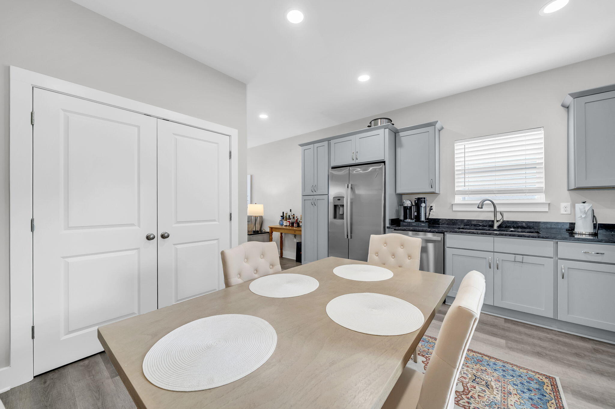 KAKE COTTAGES - Residential