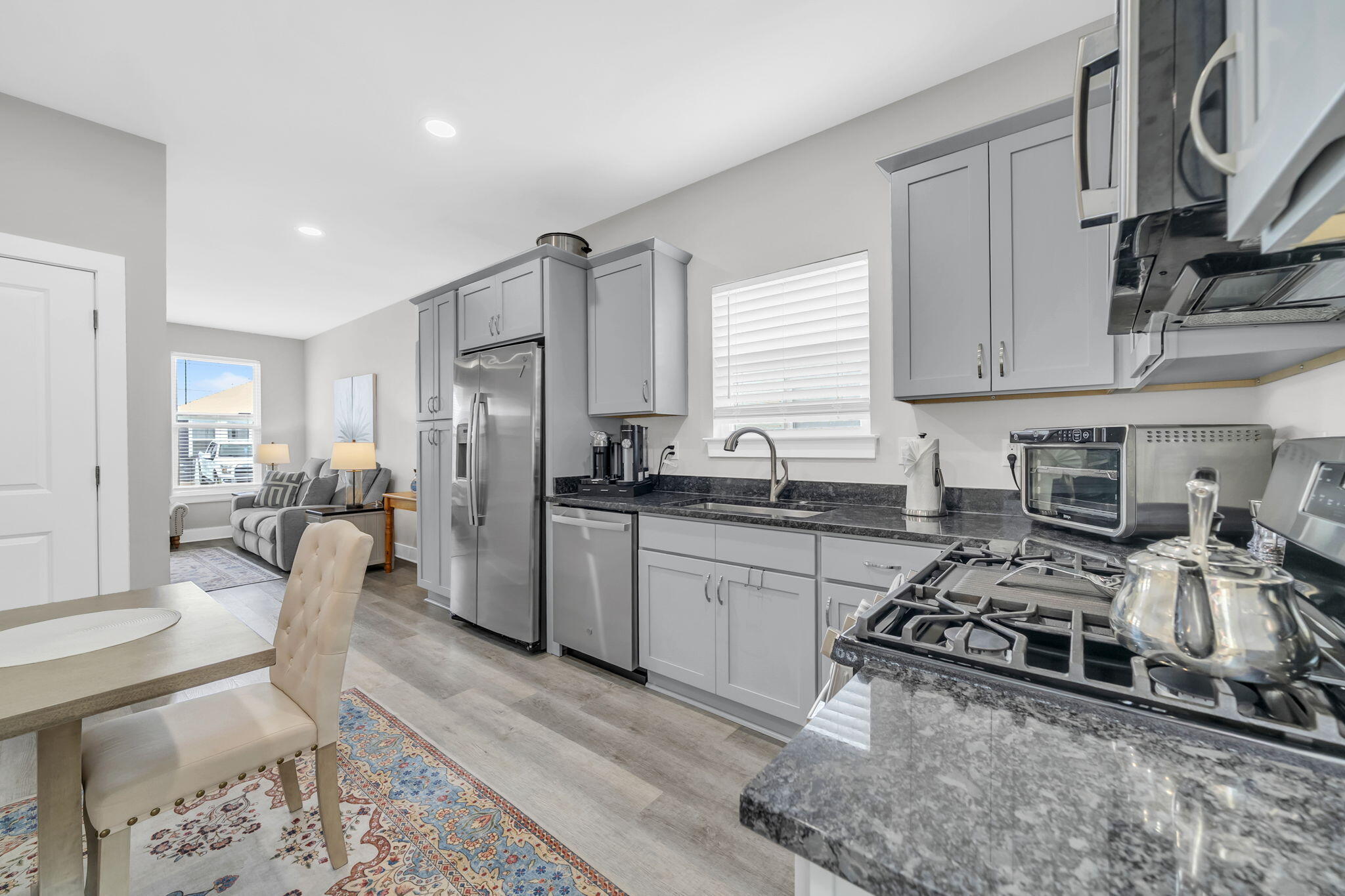 KAKE COTTAGES - Residential