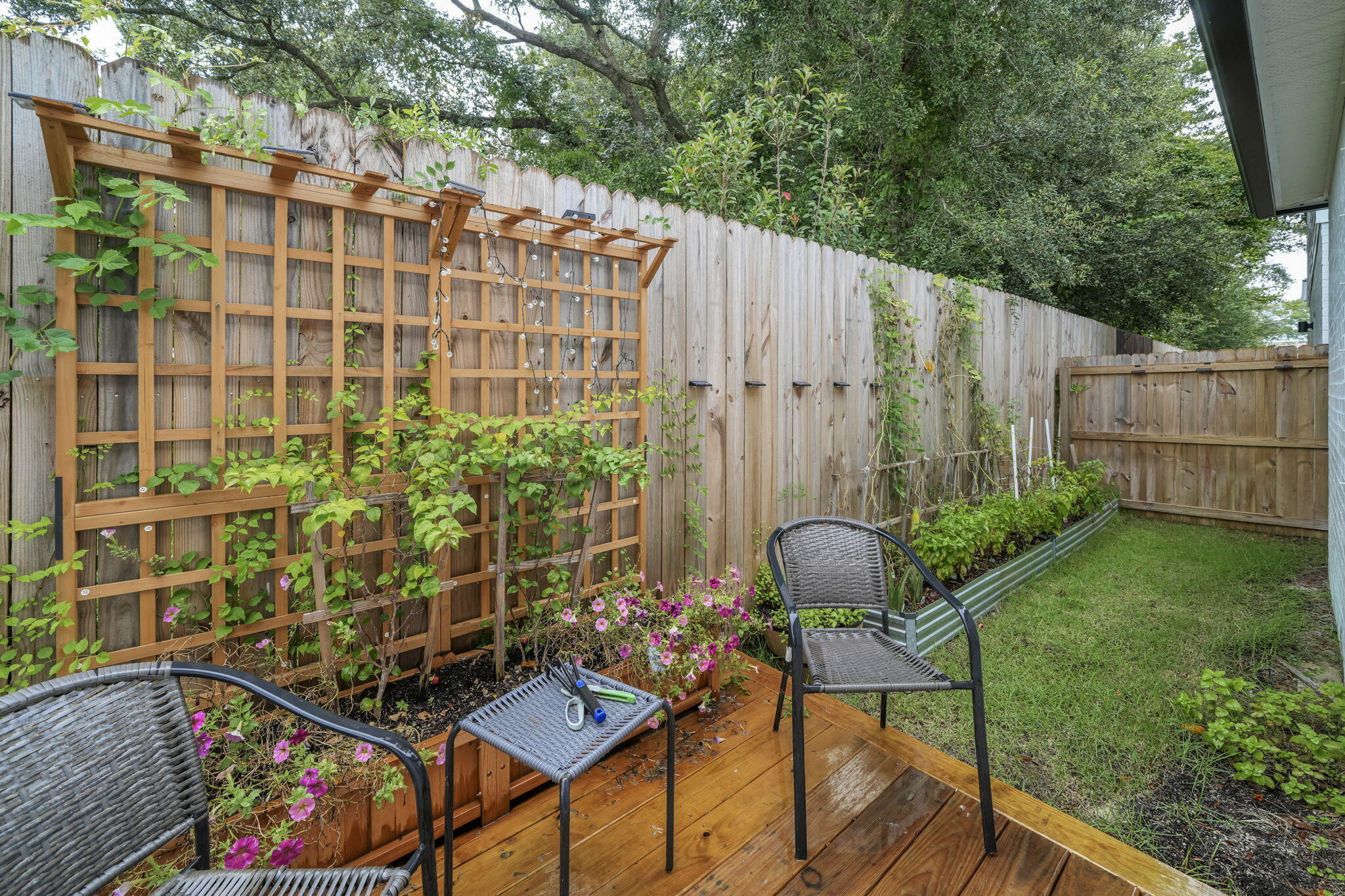 KAKE COTTAGES - Residential