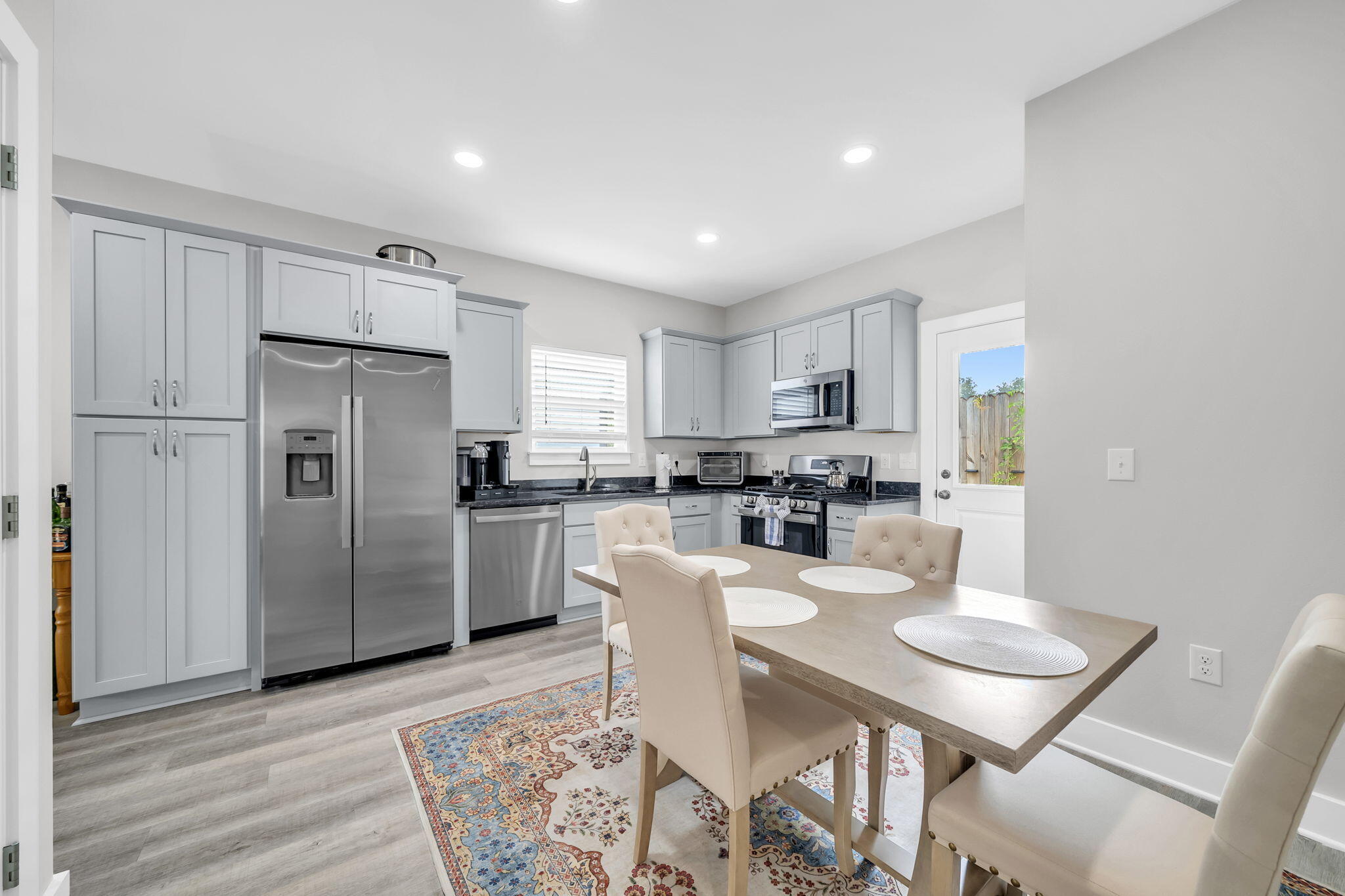 KAKE COTTAGES - Residential