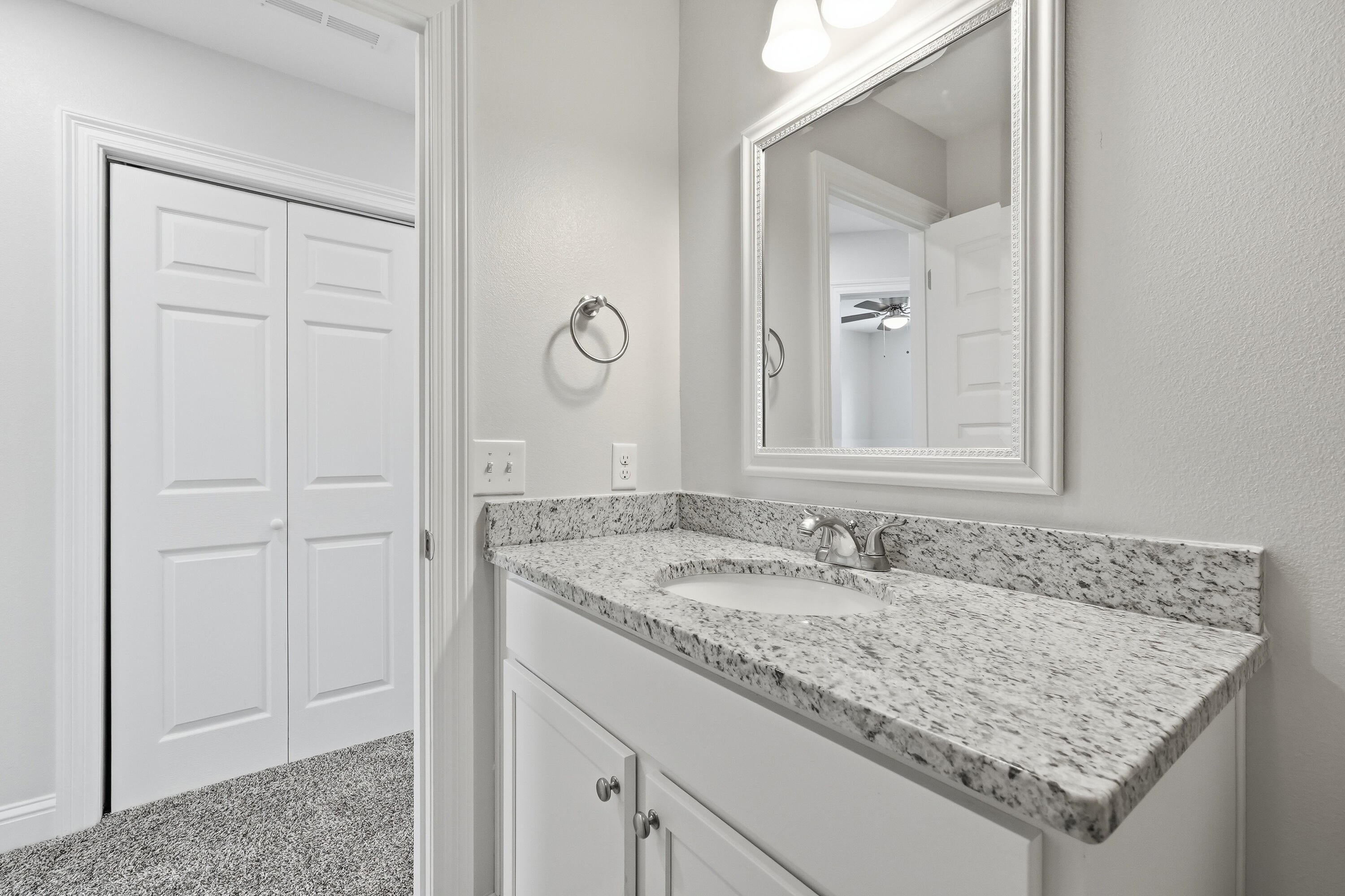 BLUEWATER COMMON - Residential Lease