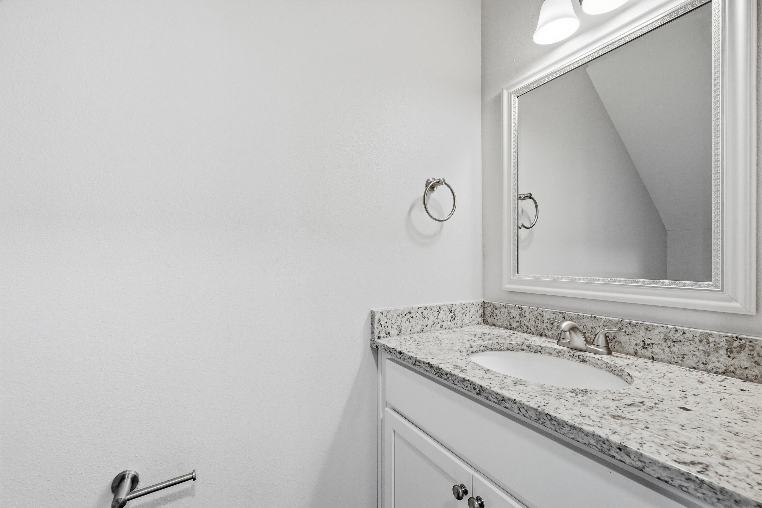 BLUEWATER COMMON - Residential Lease
