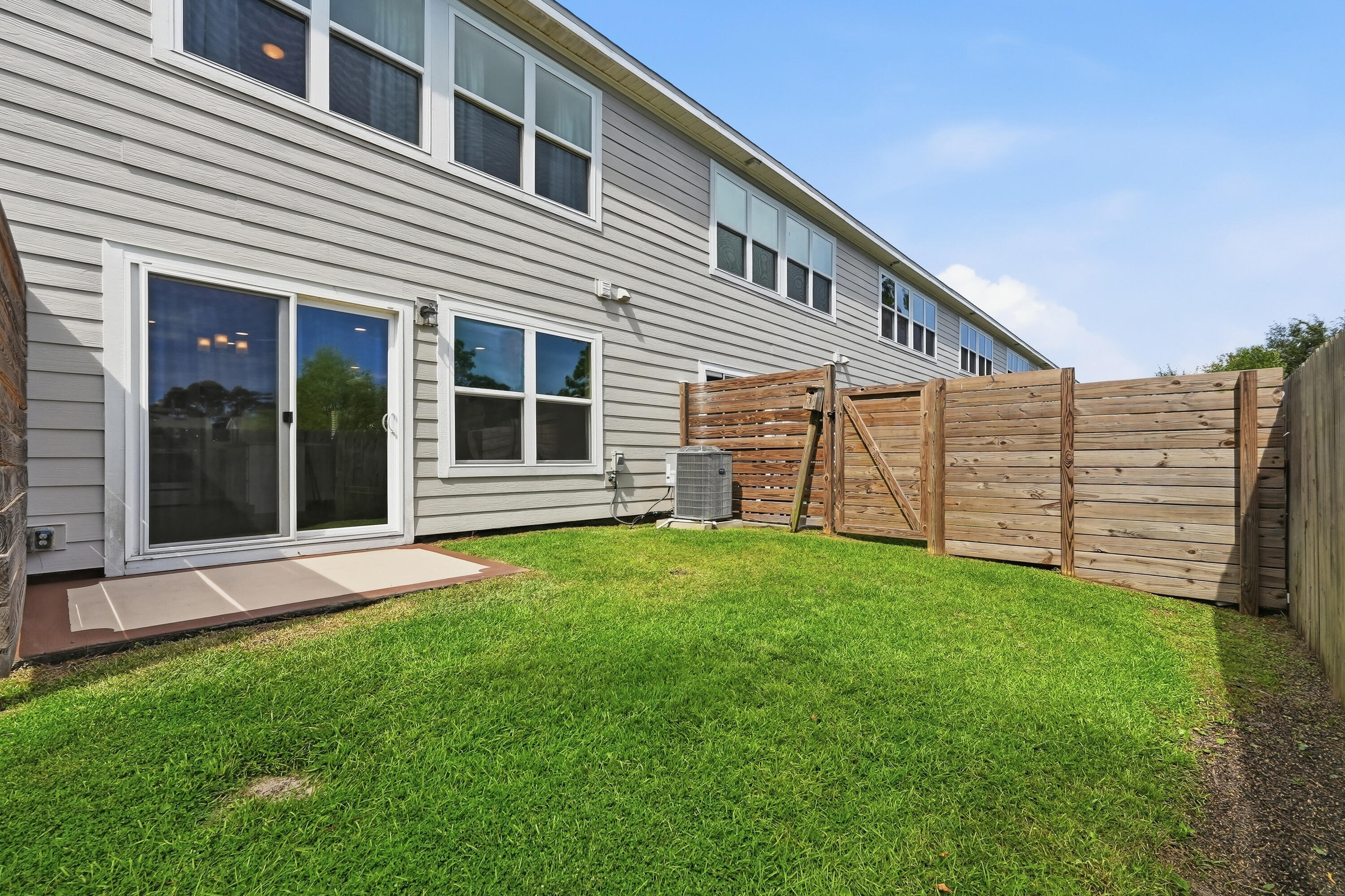 BLUEWATER COMMON - Residential Lease