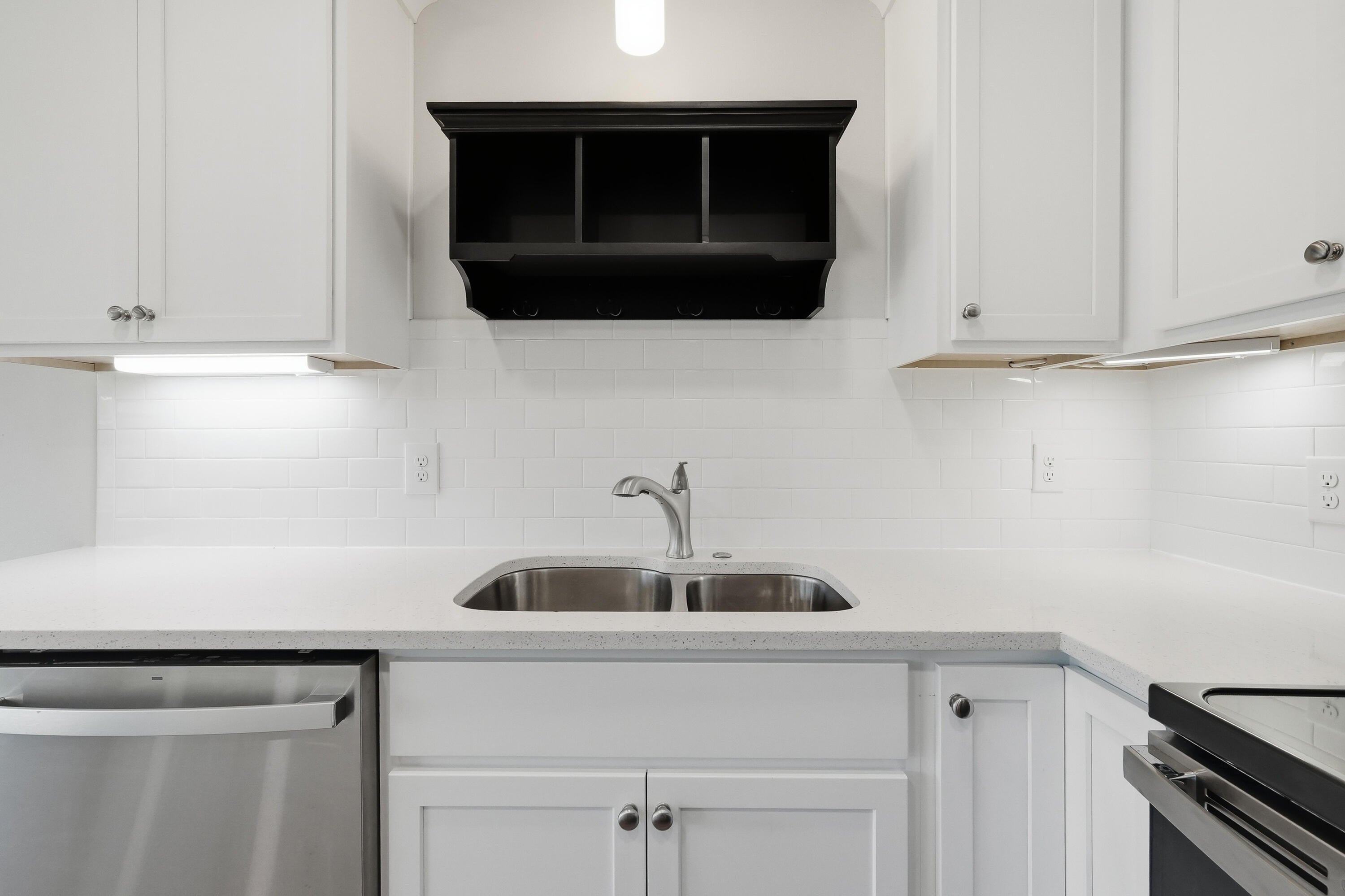 BLUEWATER COMMON - Residential Lease