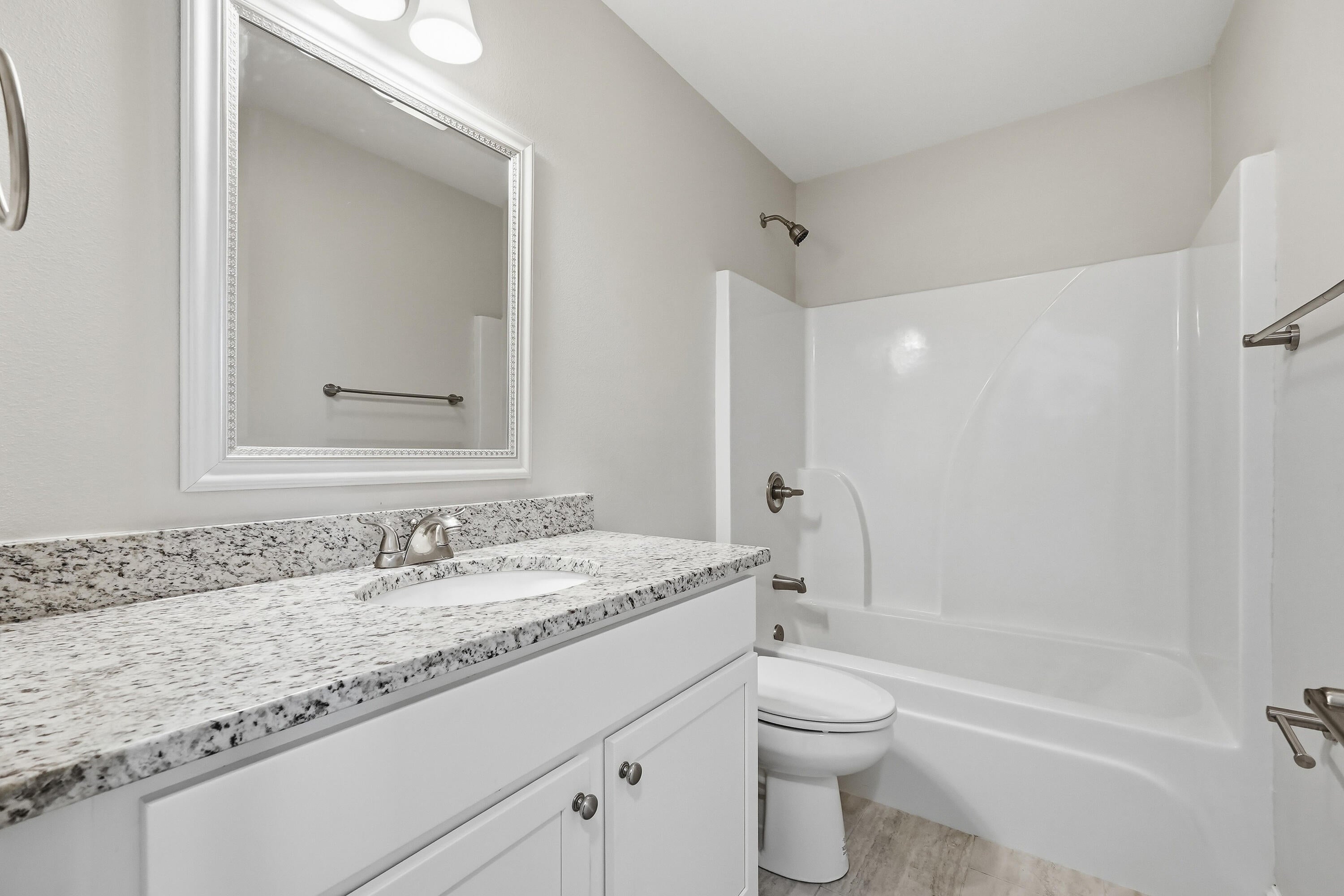 BLUEWATER COMMON - Residential Lease
