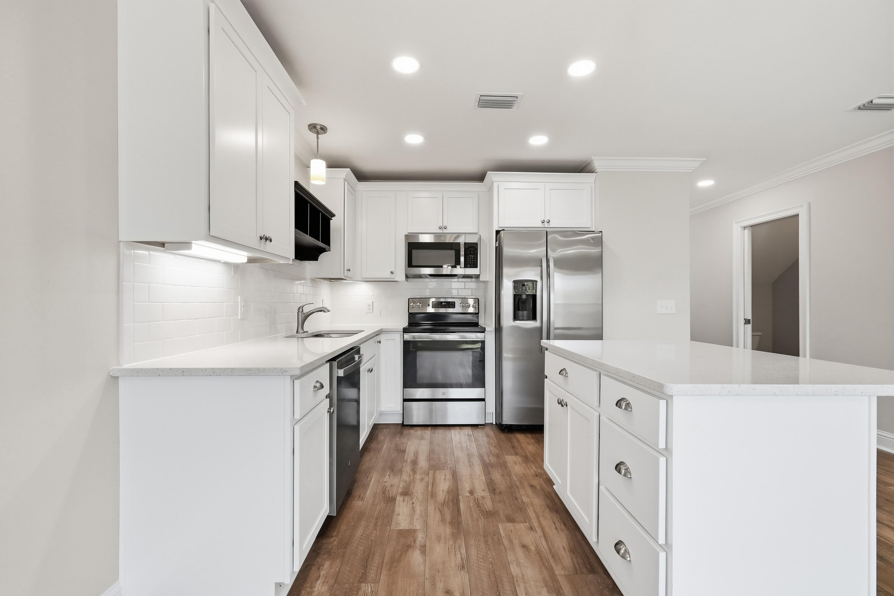 BLUEWATER COMMON - Residential Lease