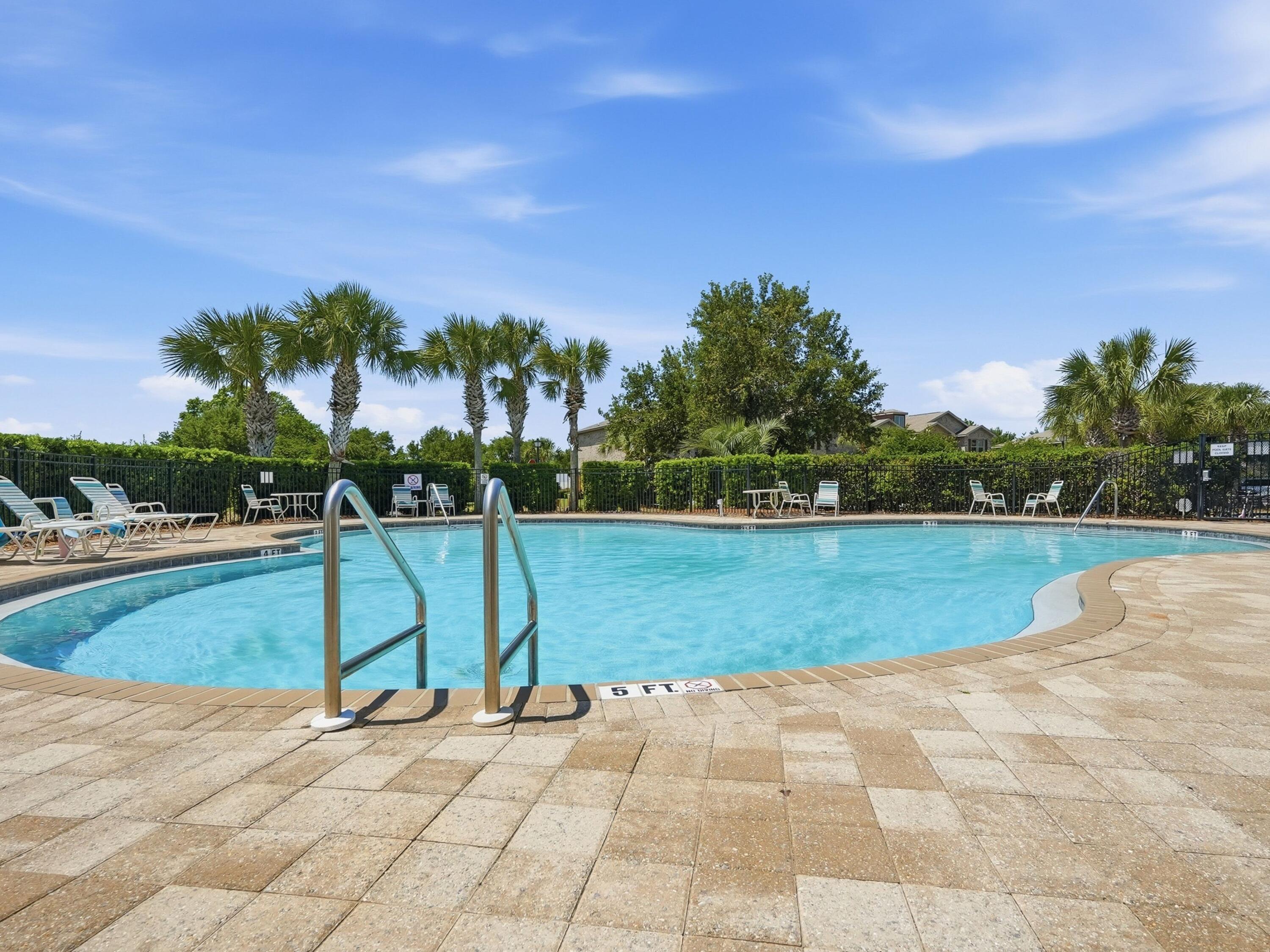 RESERVE POINTE - Residential