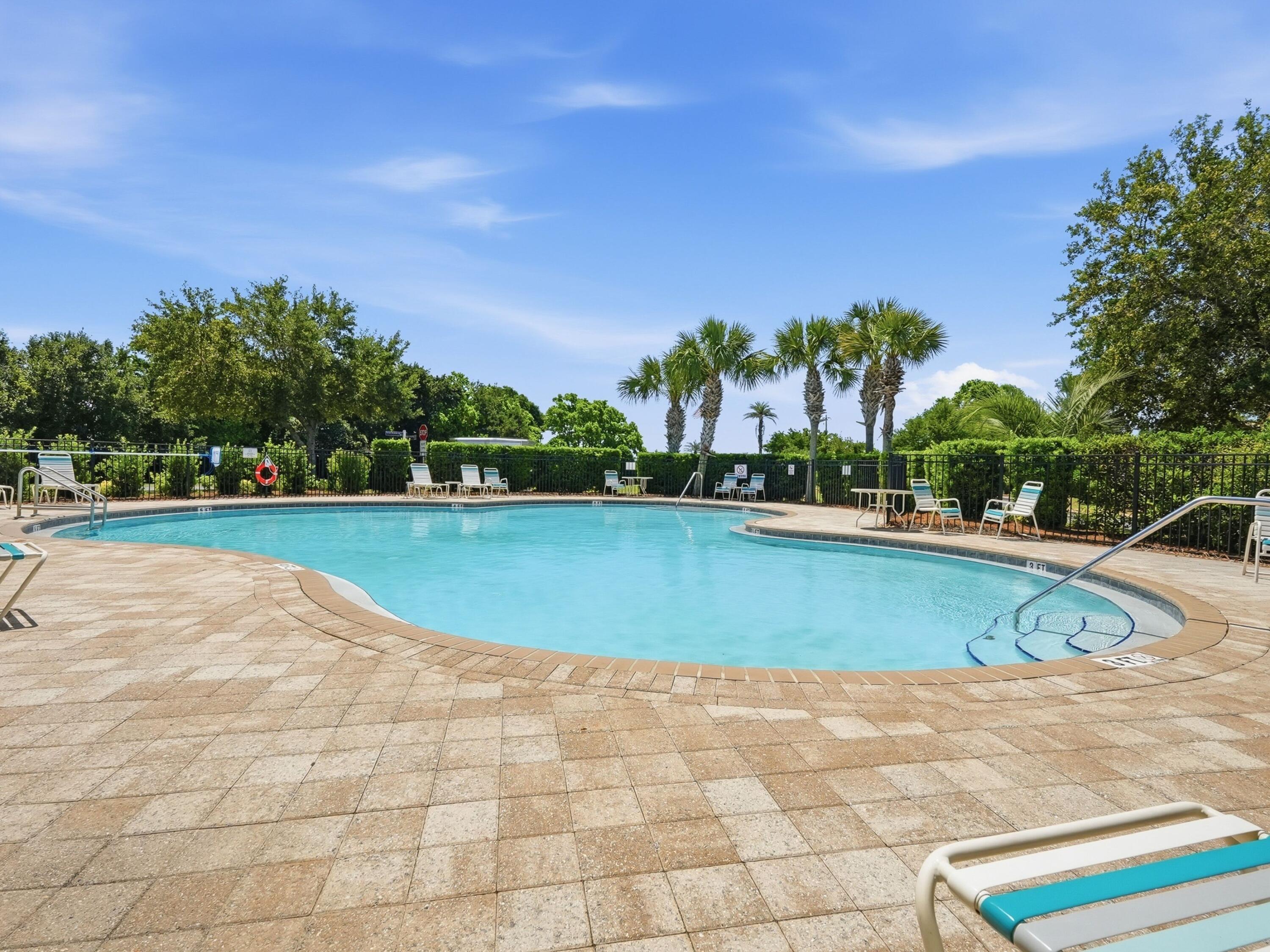 RESERVE POINTE - Residential