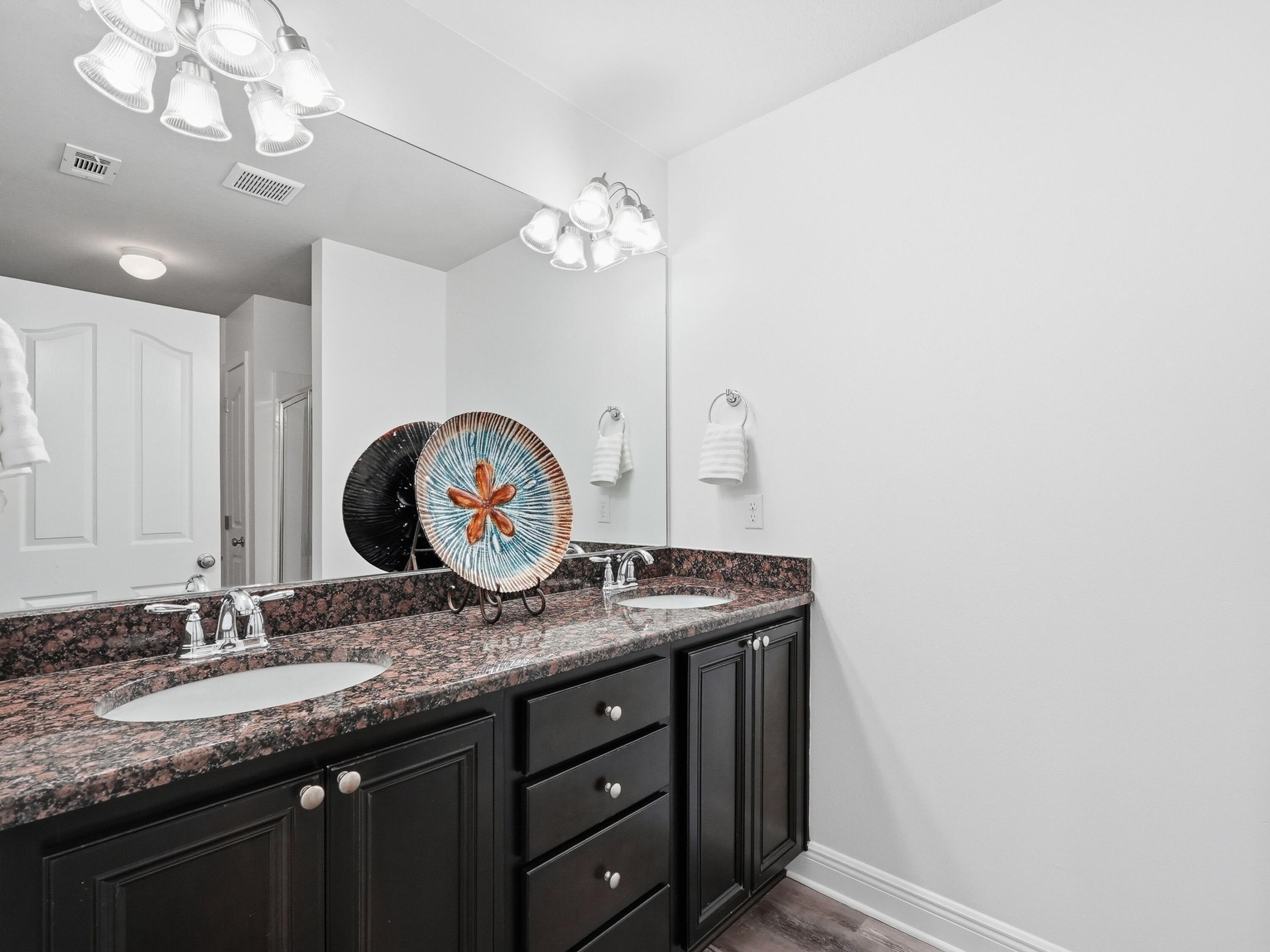 RESERVE POINTE - Residential