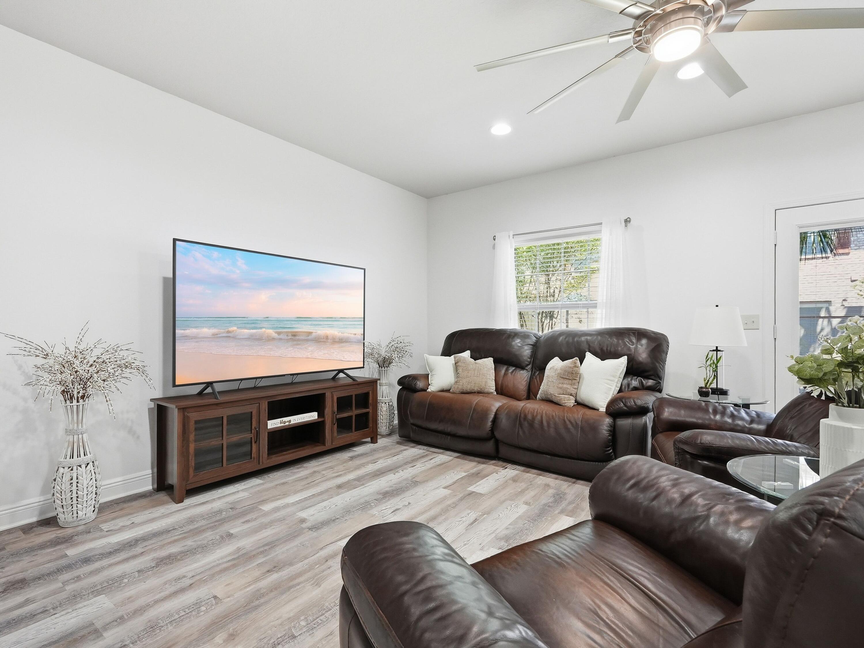 RESERVE POINTE - Residential