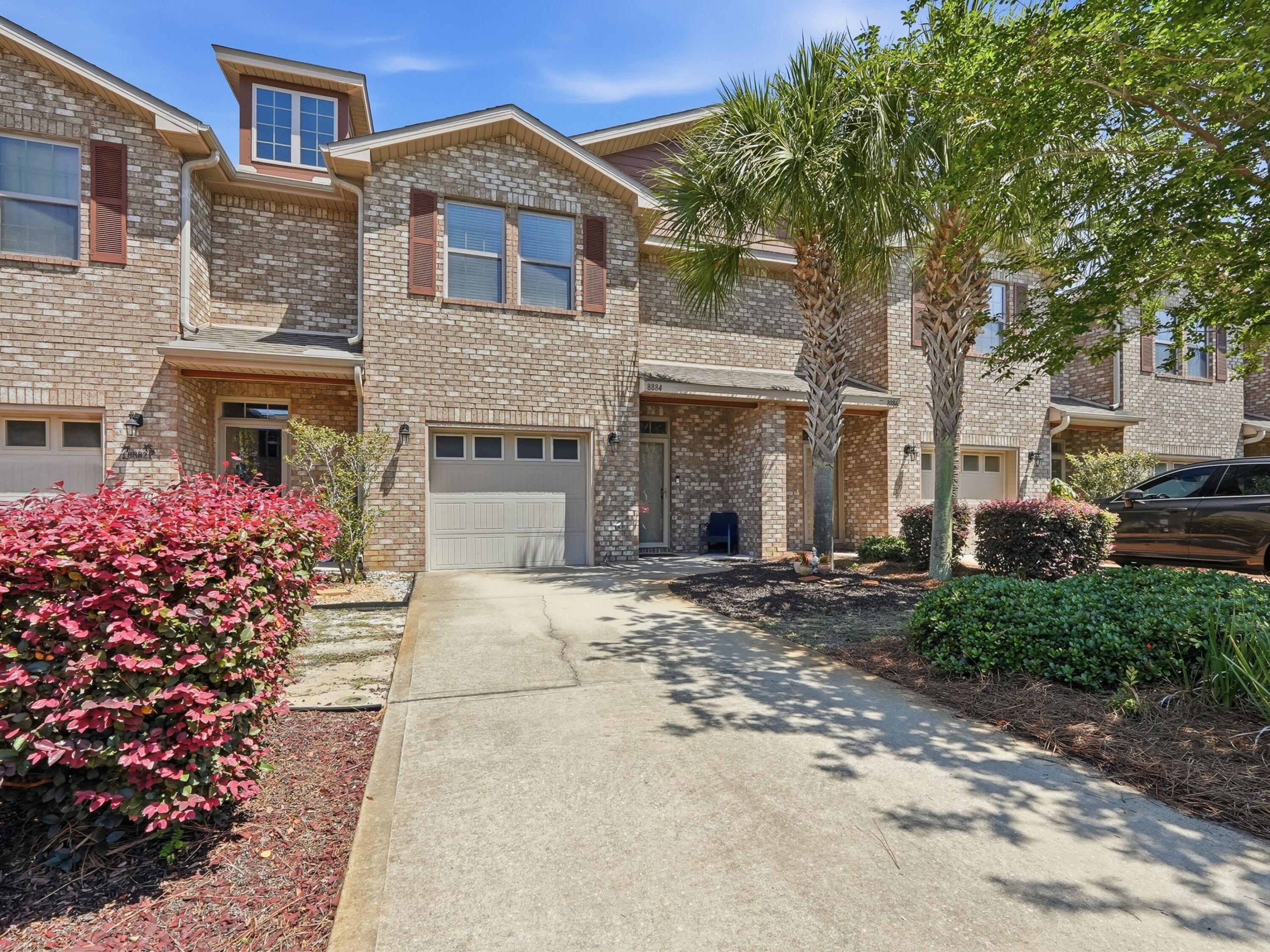 RESERVE POINTE - Residential