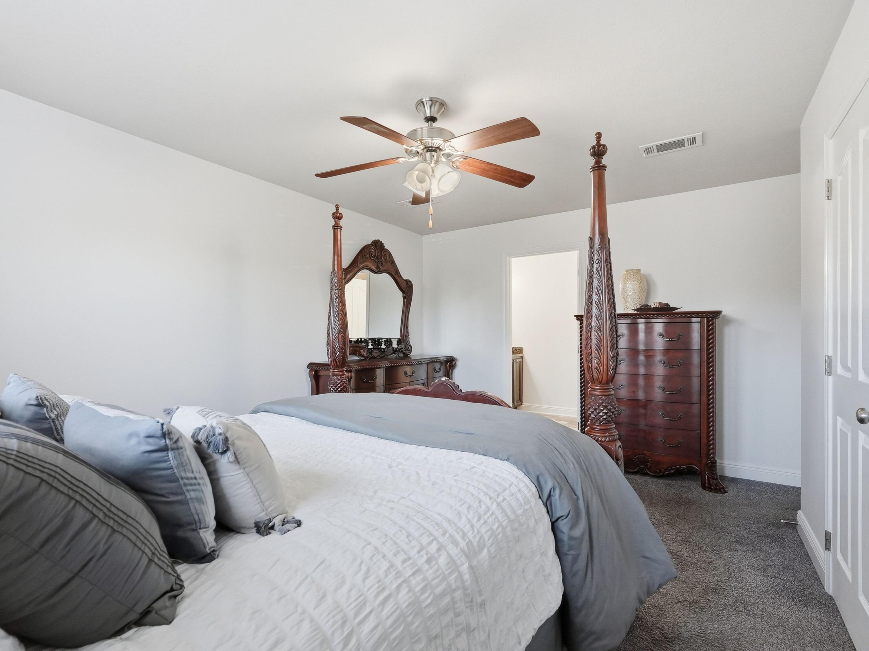 RESERVE POINTE - Residential