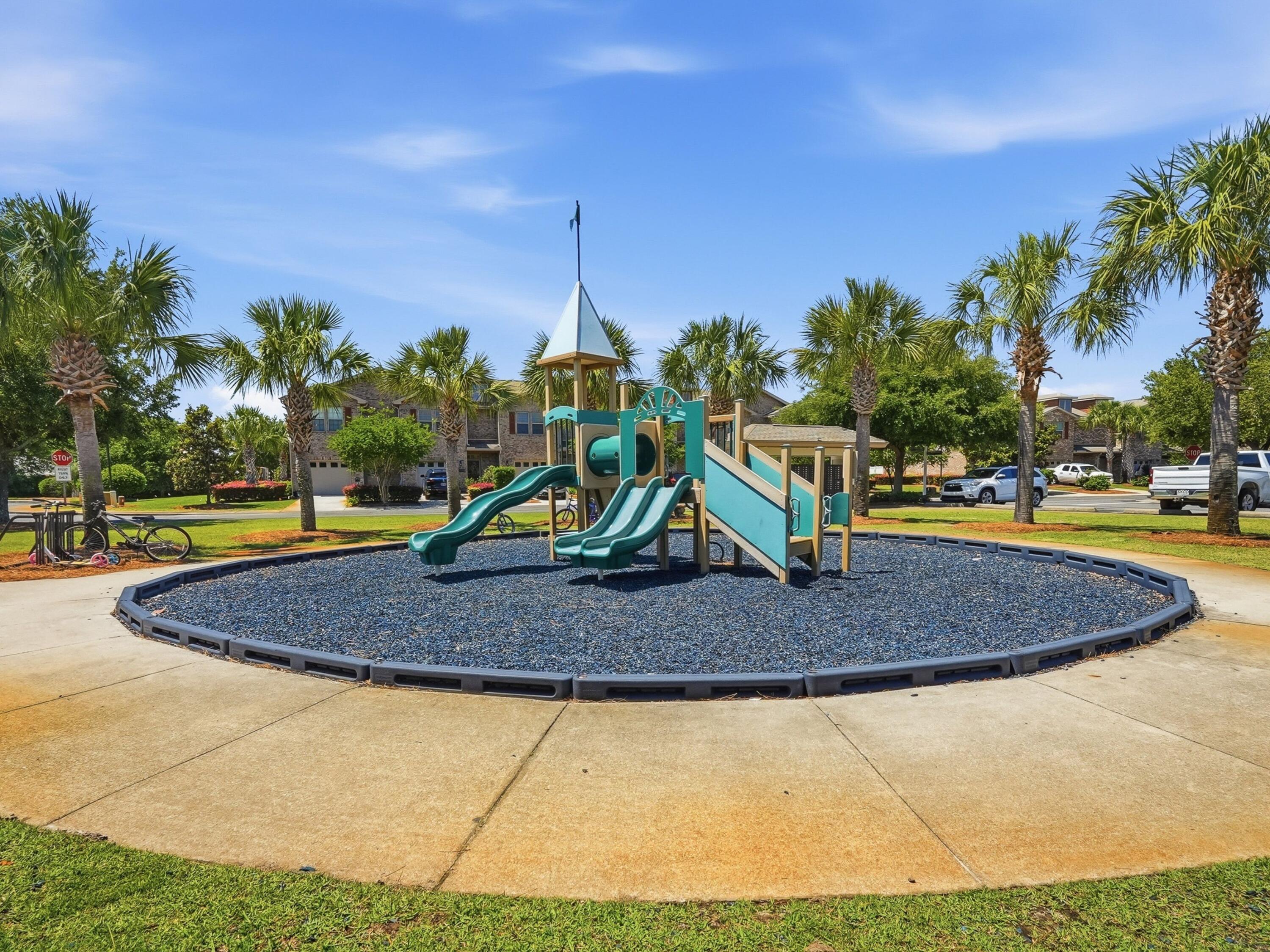 RESERVE POINTE - Residential