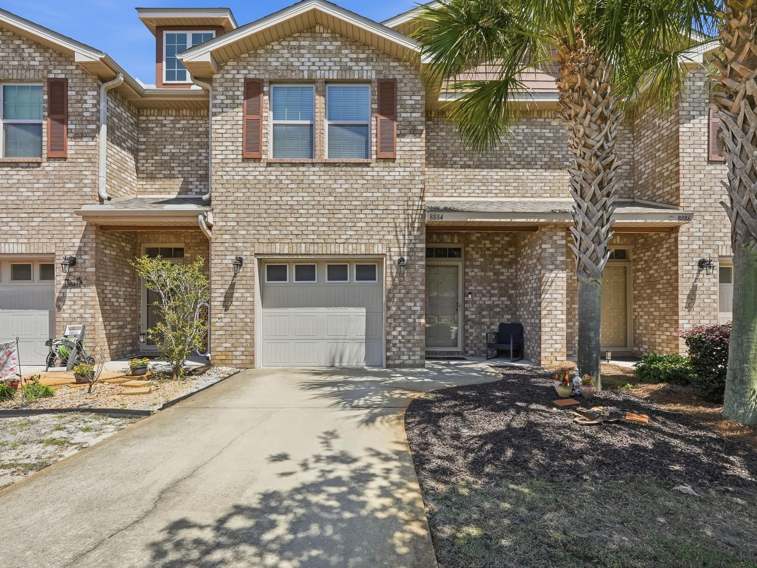 RESERVE POINTE - Residential