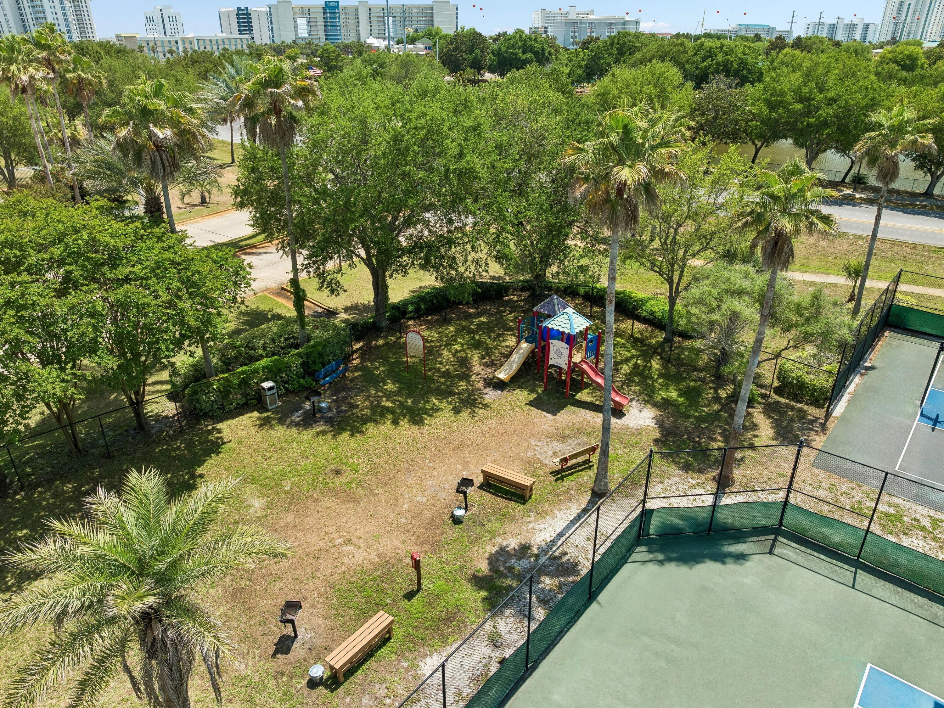 THE PALMS OF DESTIN - Residential