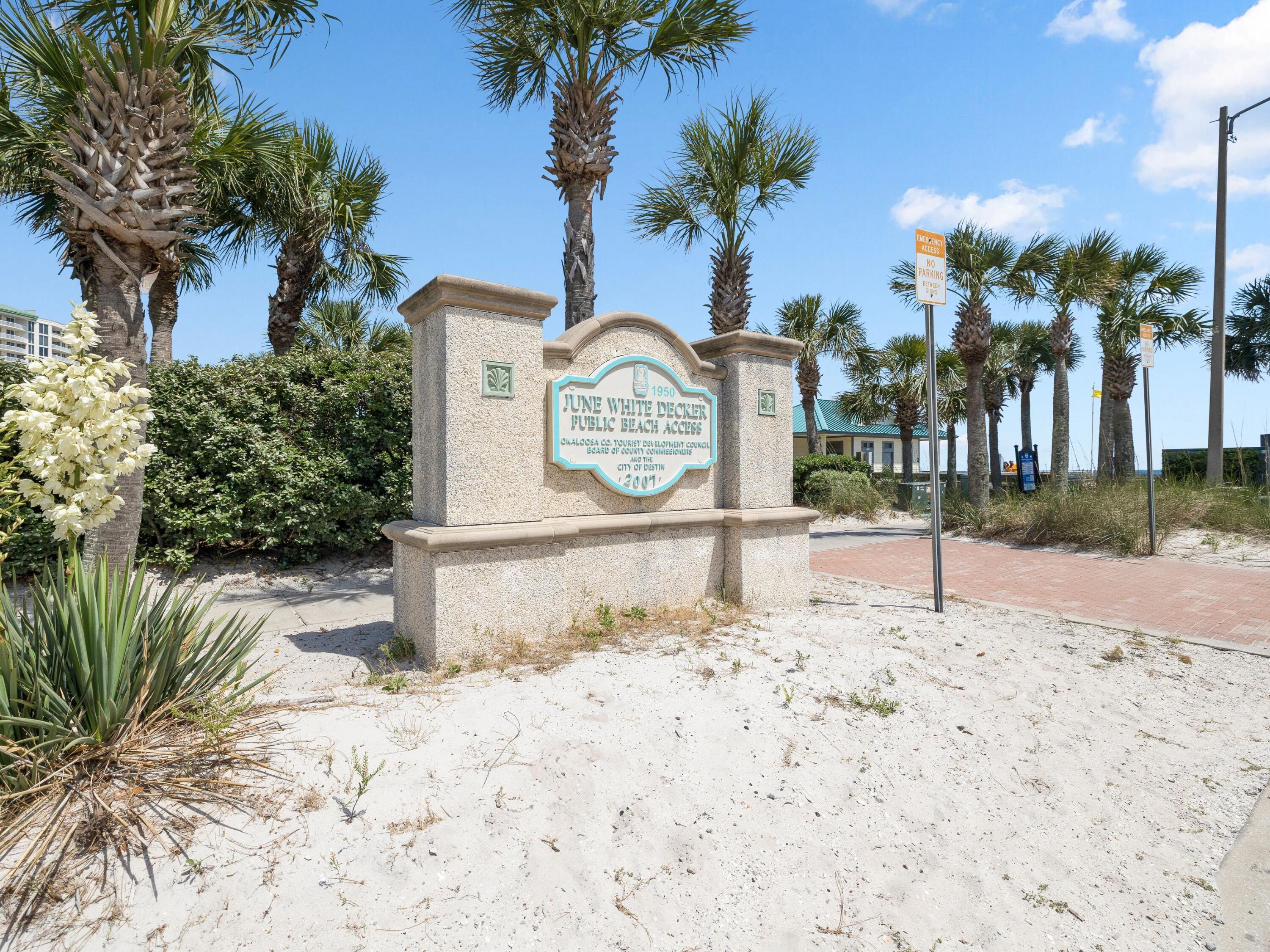 THE PALMS OF DESTIN - Residential