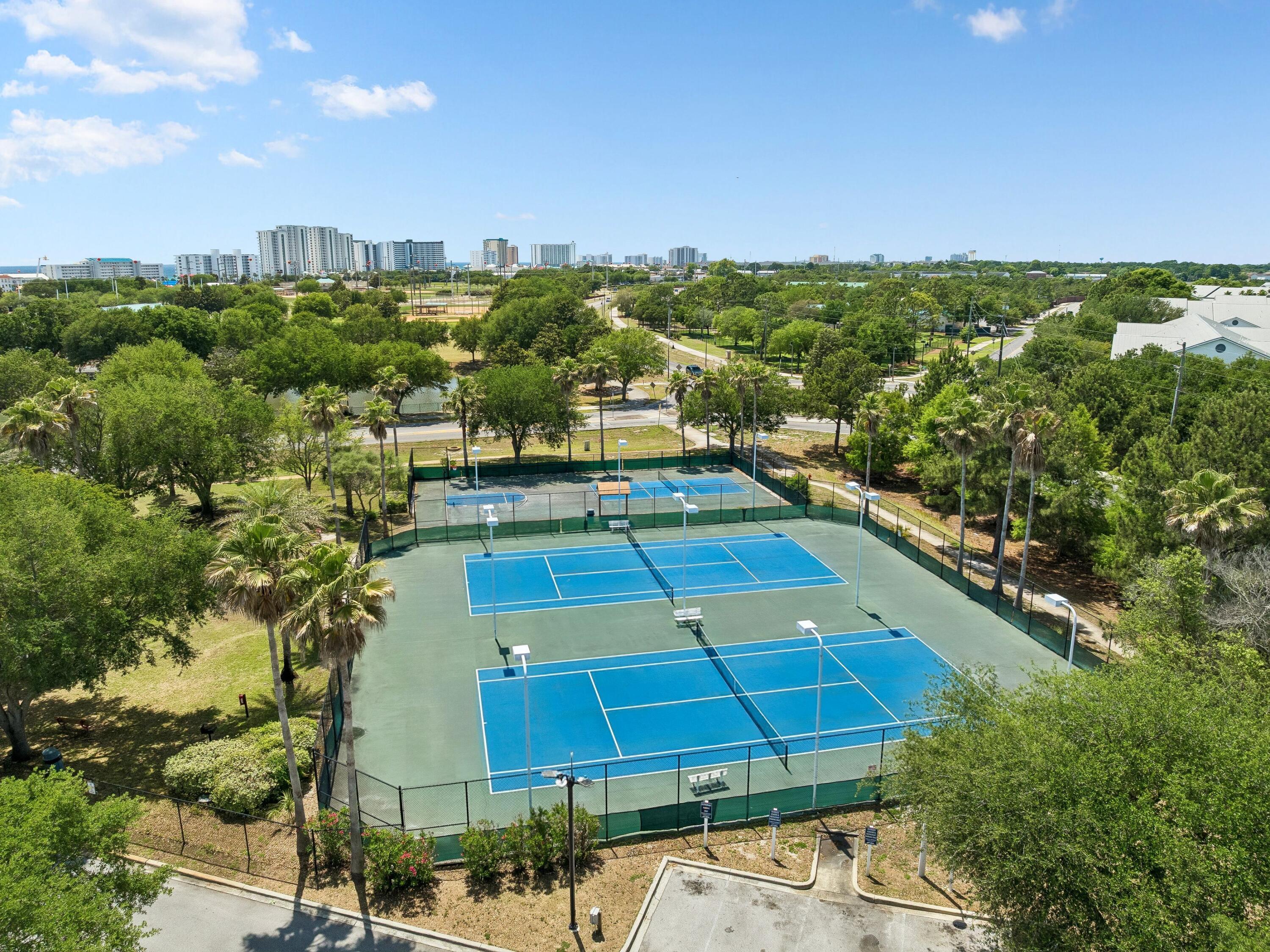 THE PALMS OF DESTIN - Residential