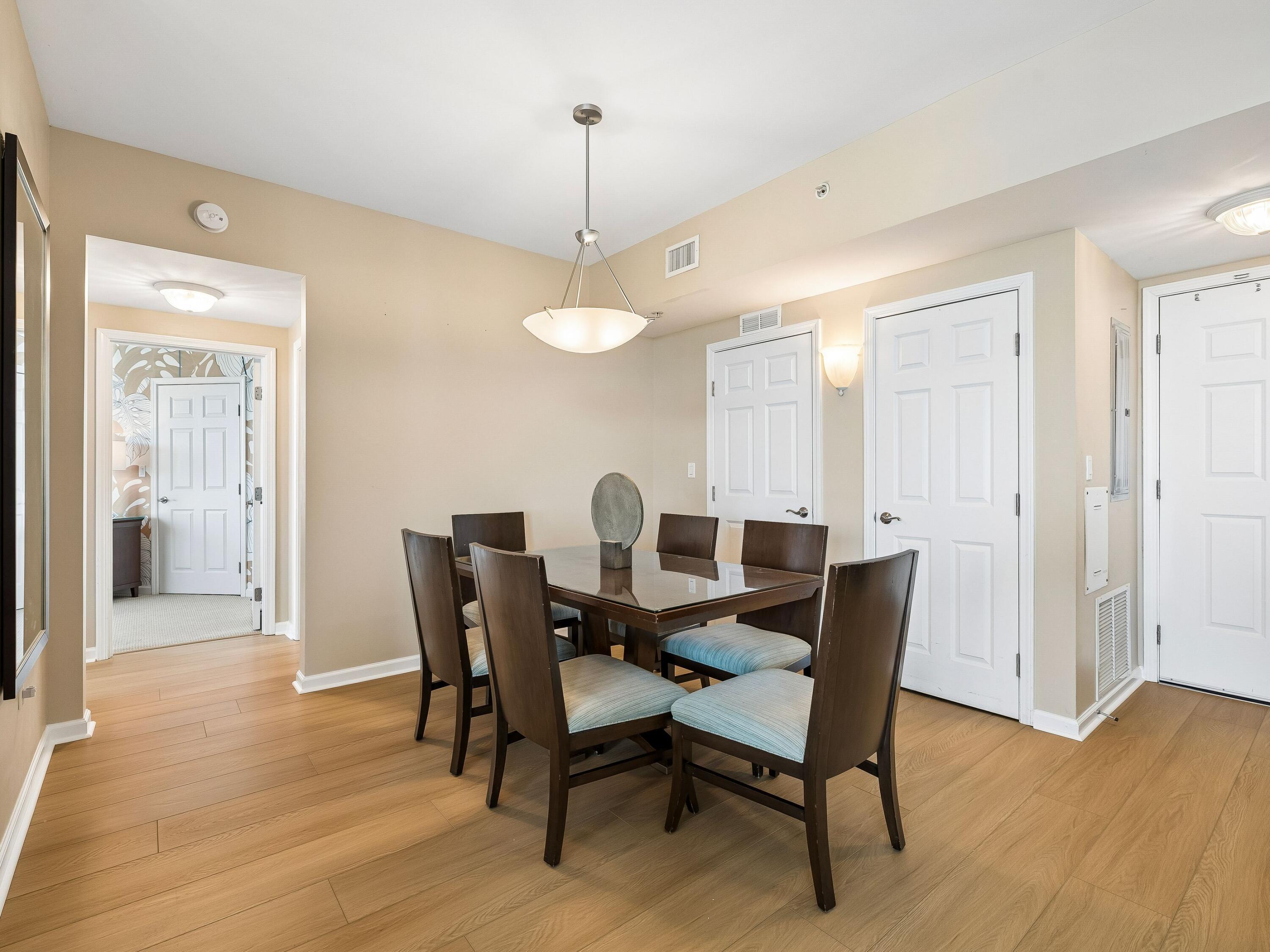 THE PALMS OF DESTIN - Residential