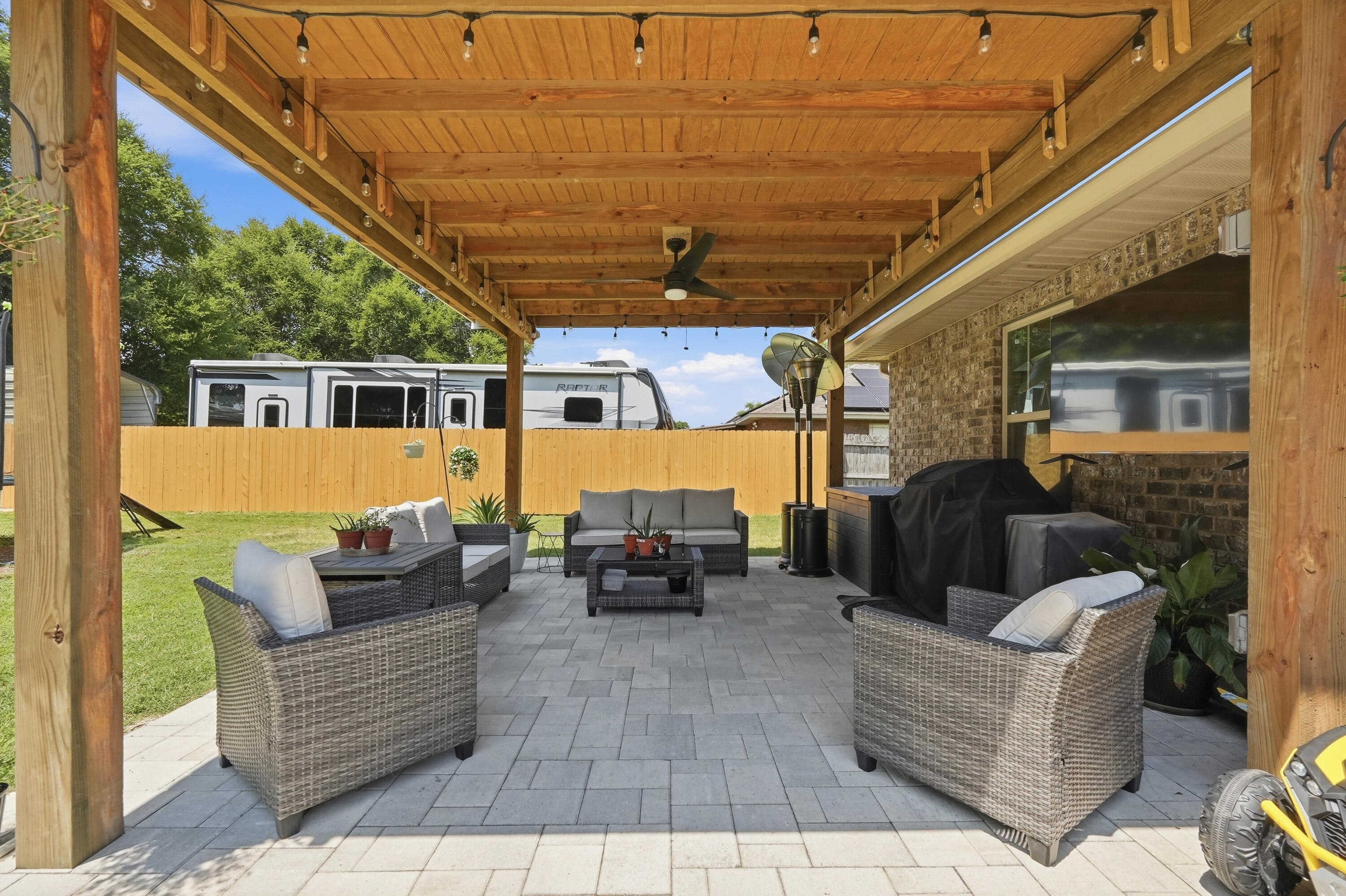 GLEN FOREST REPLAT - Residential