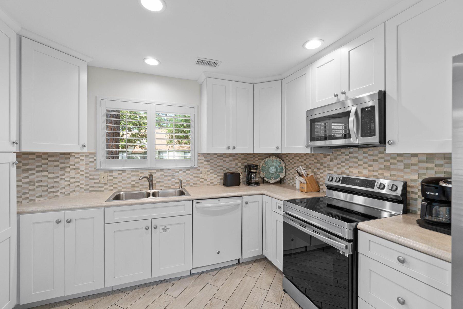 FAIRWAYS AT SANDESTIN PH 1 - Residential