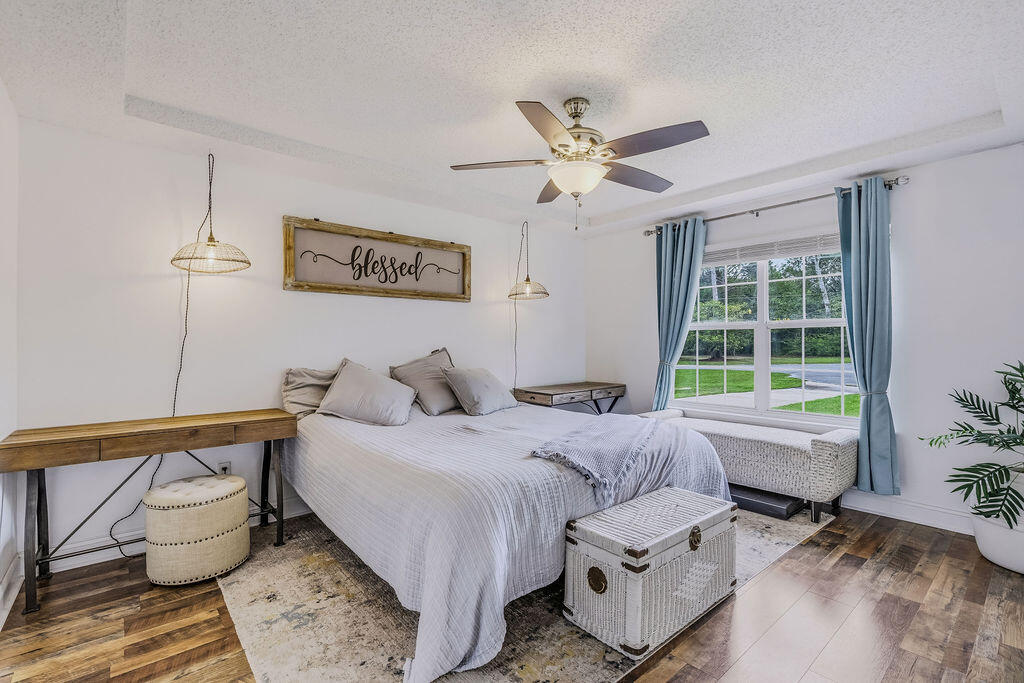 SOUTH POINTE ESTATES - Residential