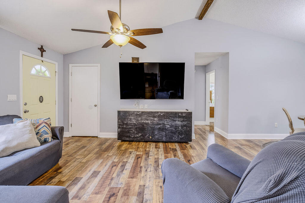 SOUTH POINTE ESTATES - Residential
