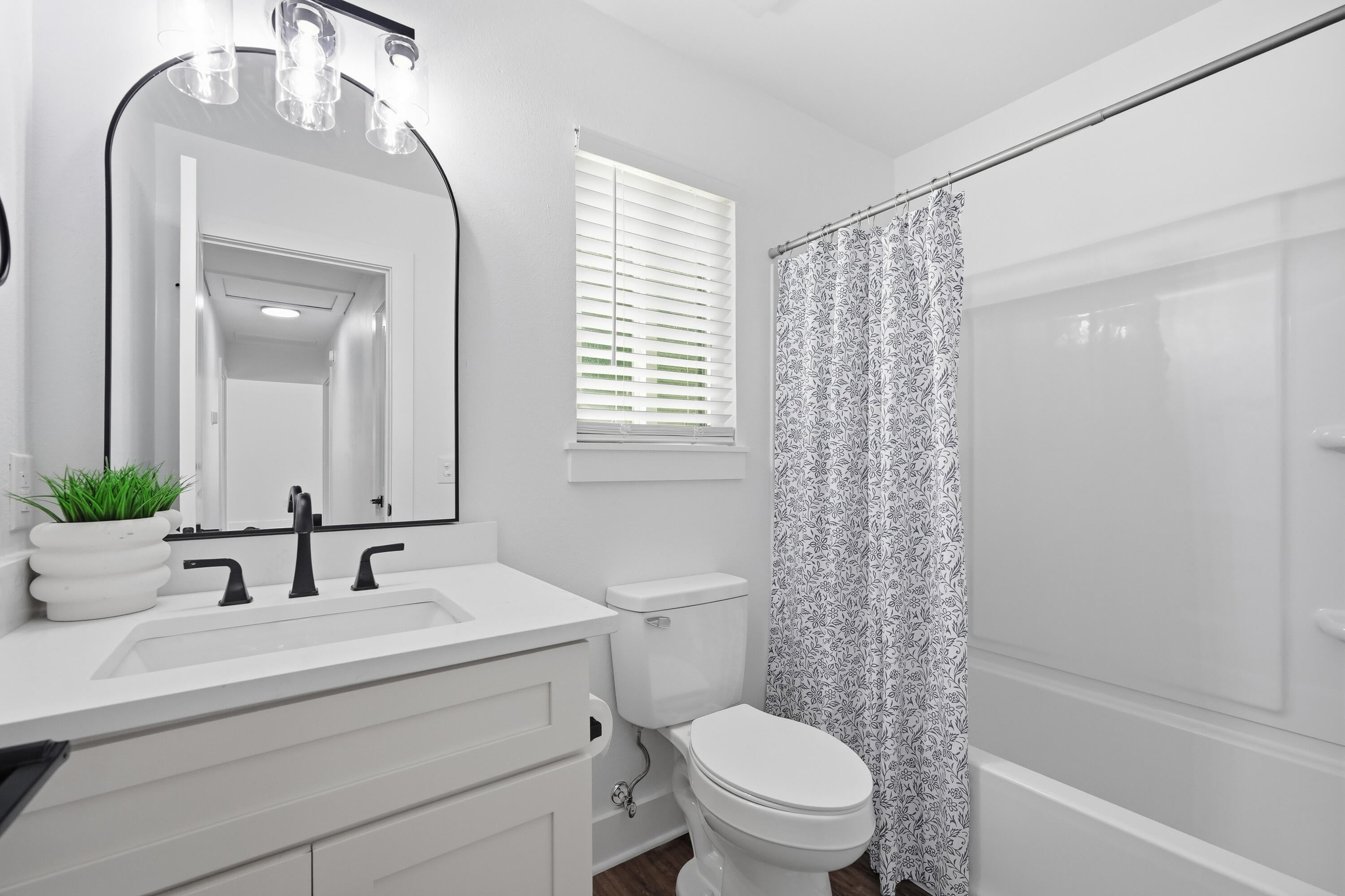 HOLLEY BY THE SEA - Residential