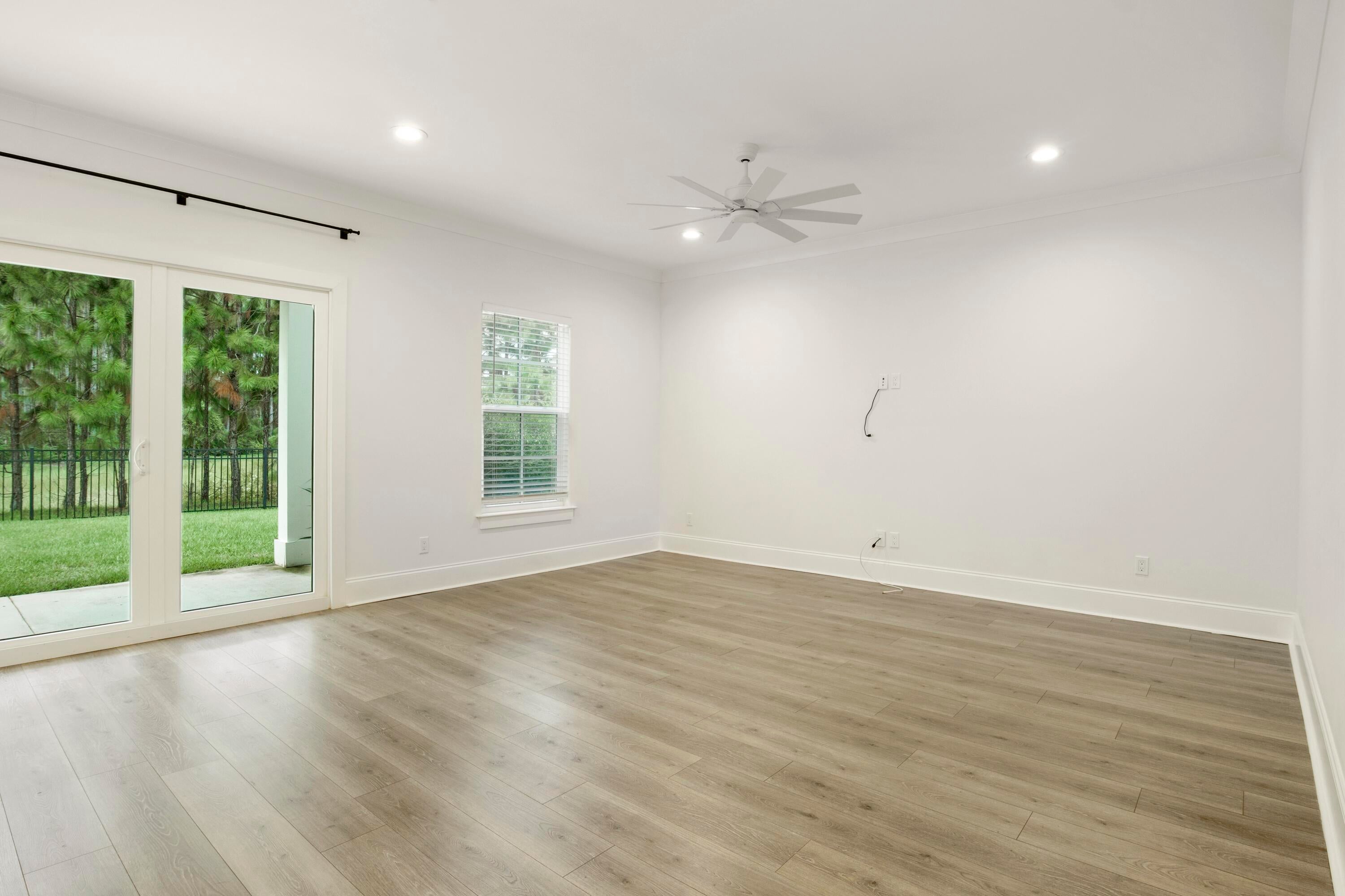 SUGAR SANDS ESTATES - Residential Lease