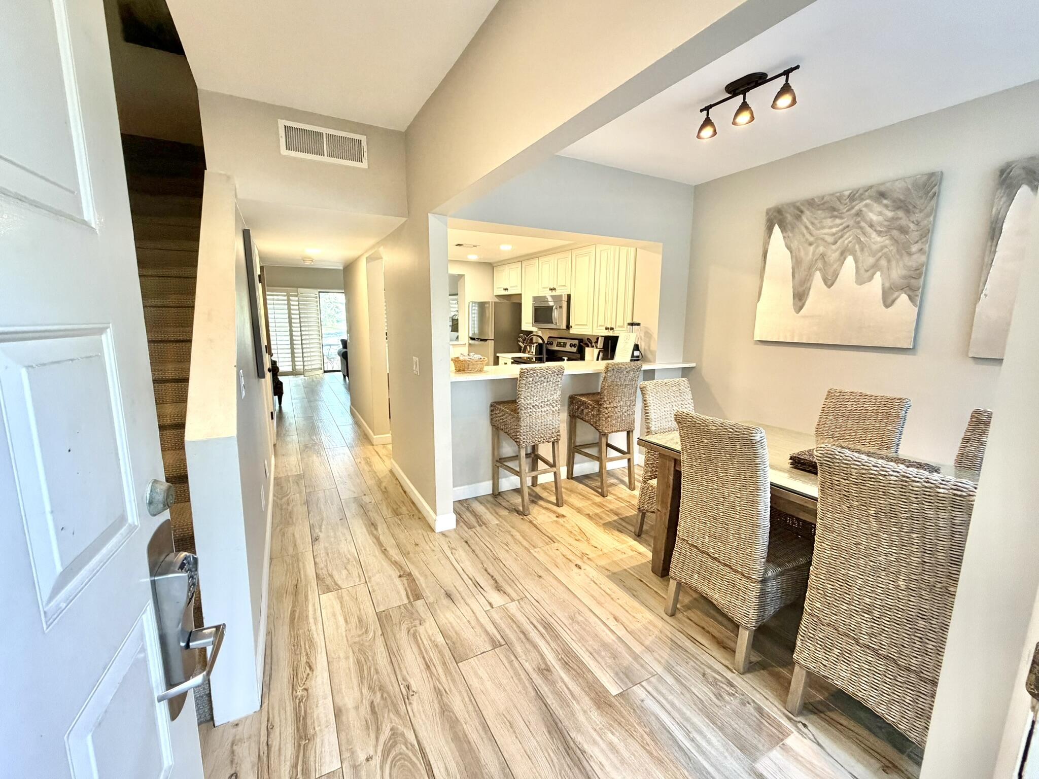 BEACHWALK T/H - Residential
