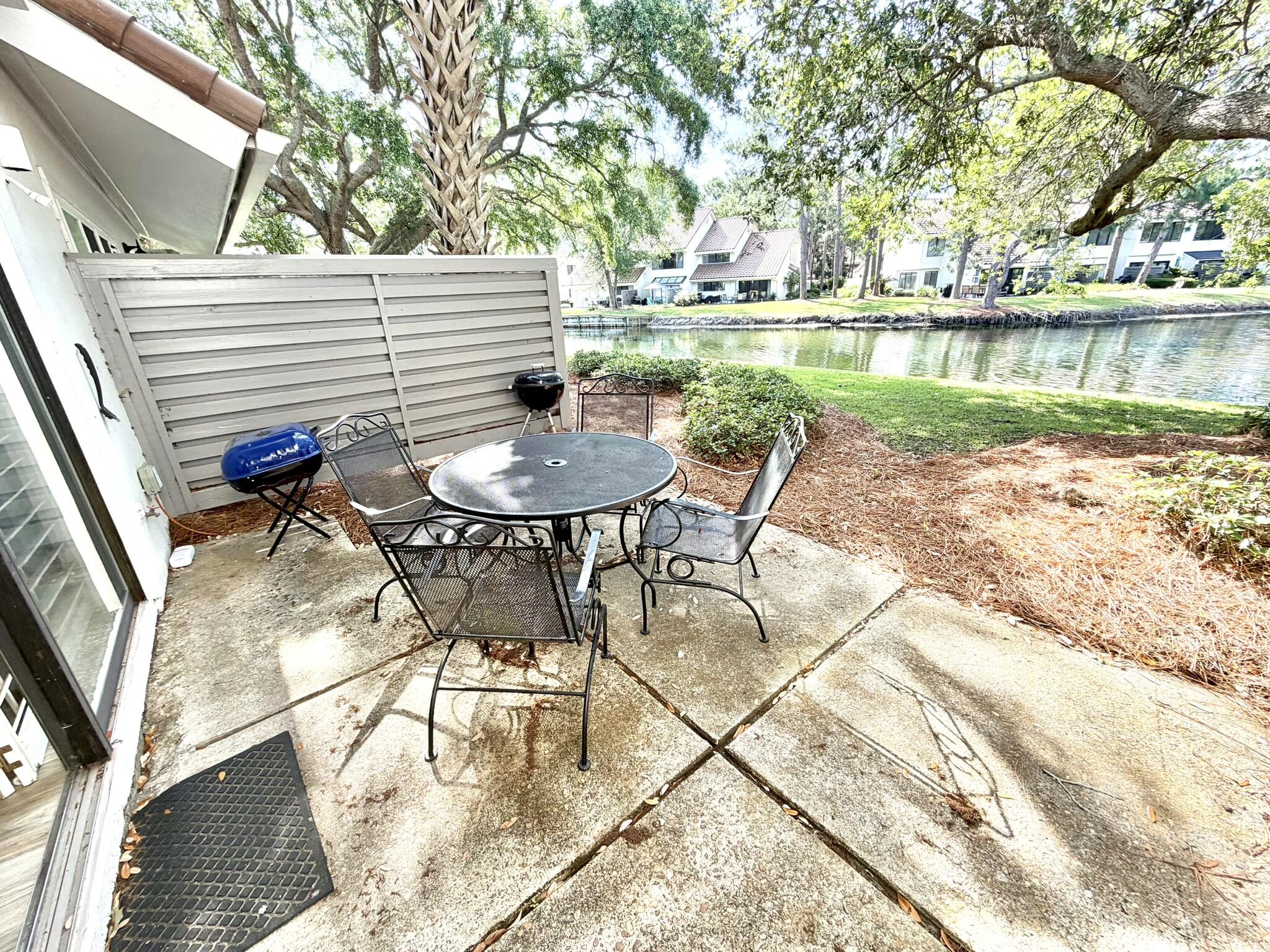 BEACHWALK T/H - Residential