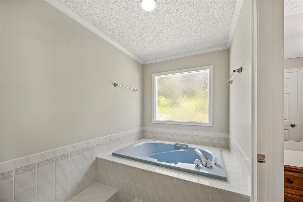 WATERVIEW ESTATES - Residential