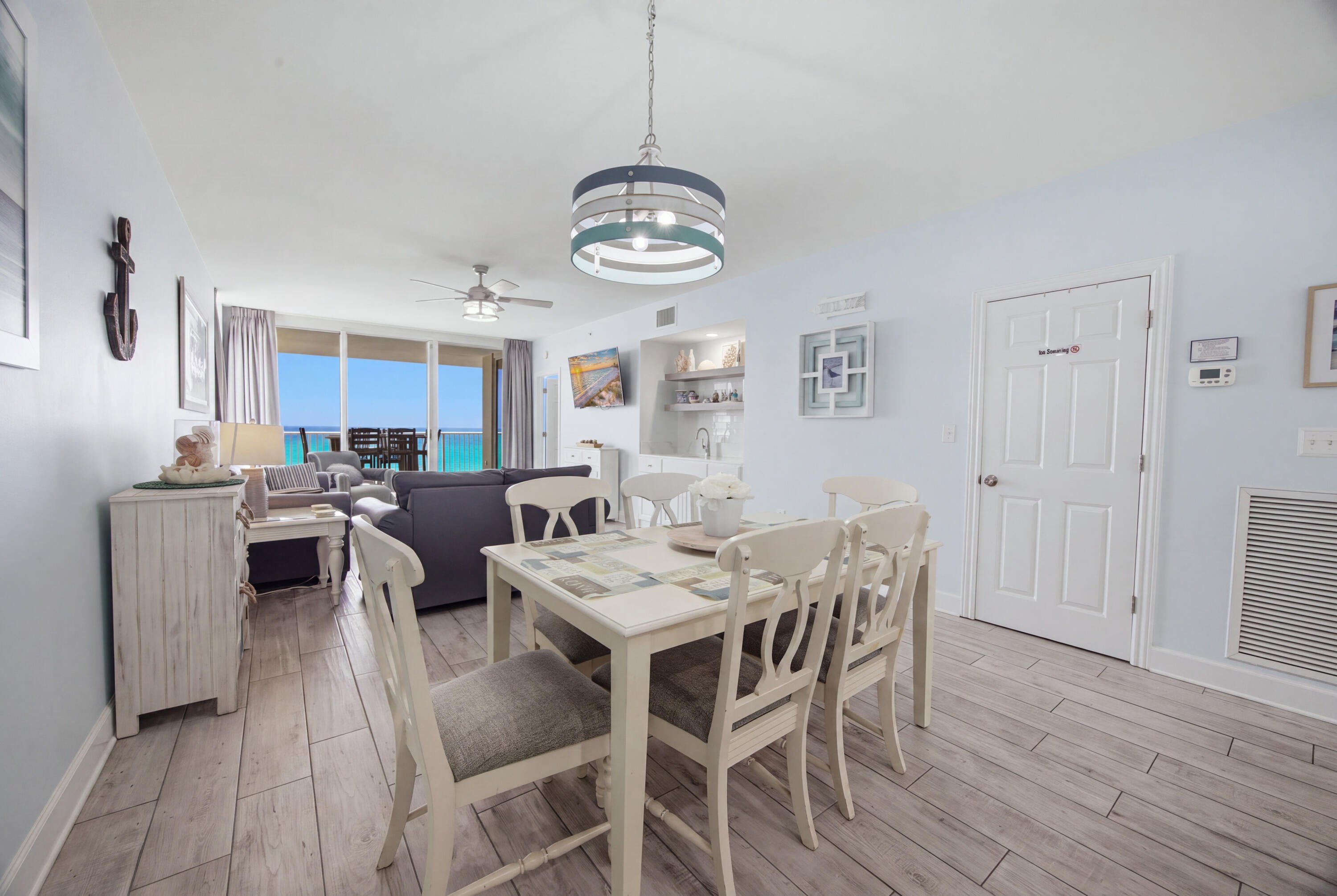 MAJESTIC BEACH TOWERS II - Residential
