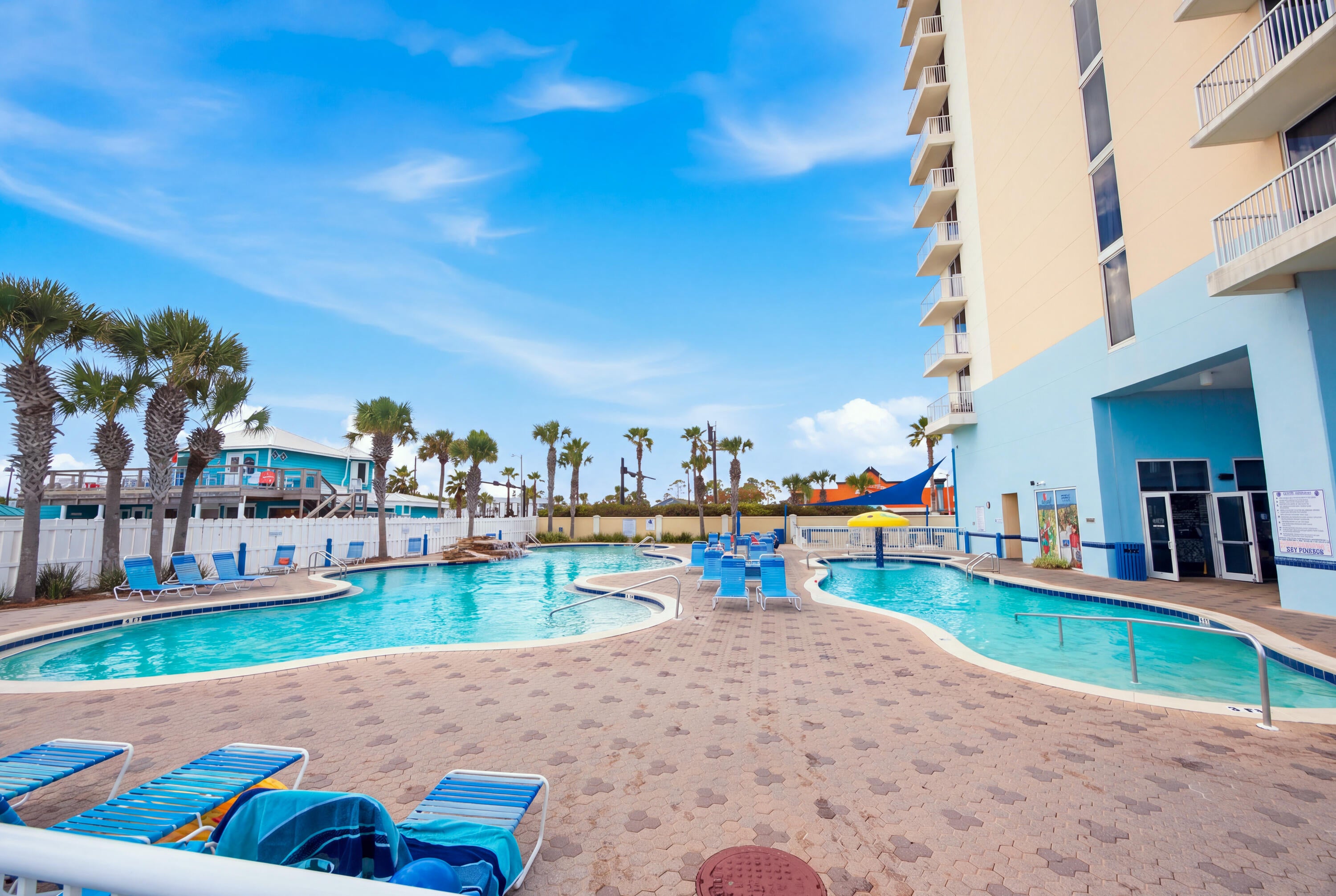 MAJESTIC BEACH TOWERS II - Residential