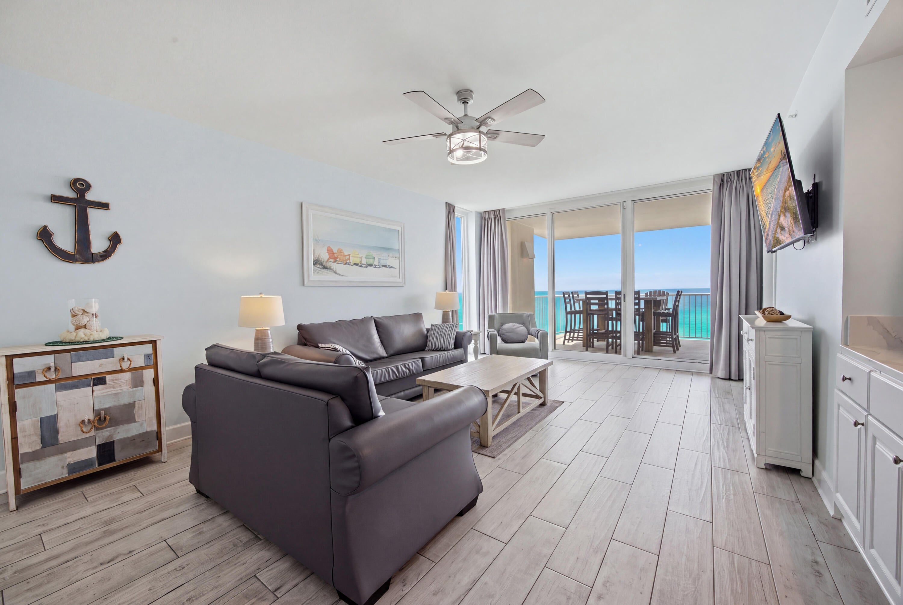 MAJESTIC BEACH TOWERS II - Residential