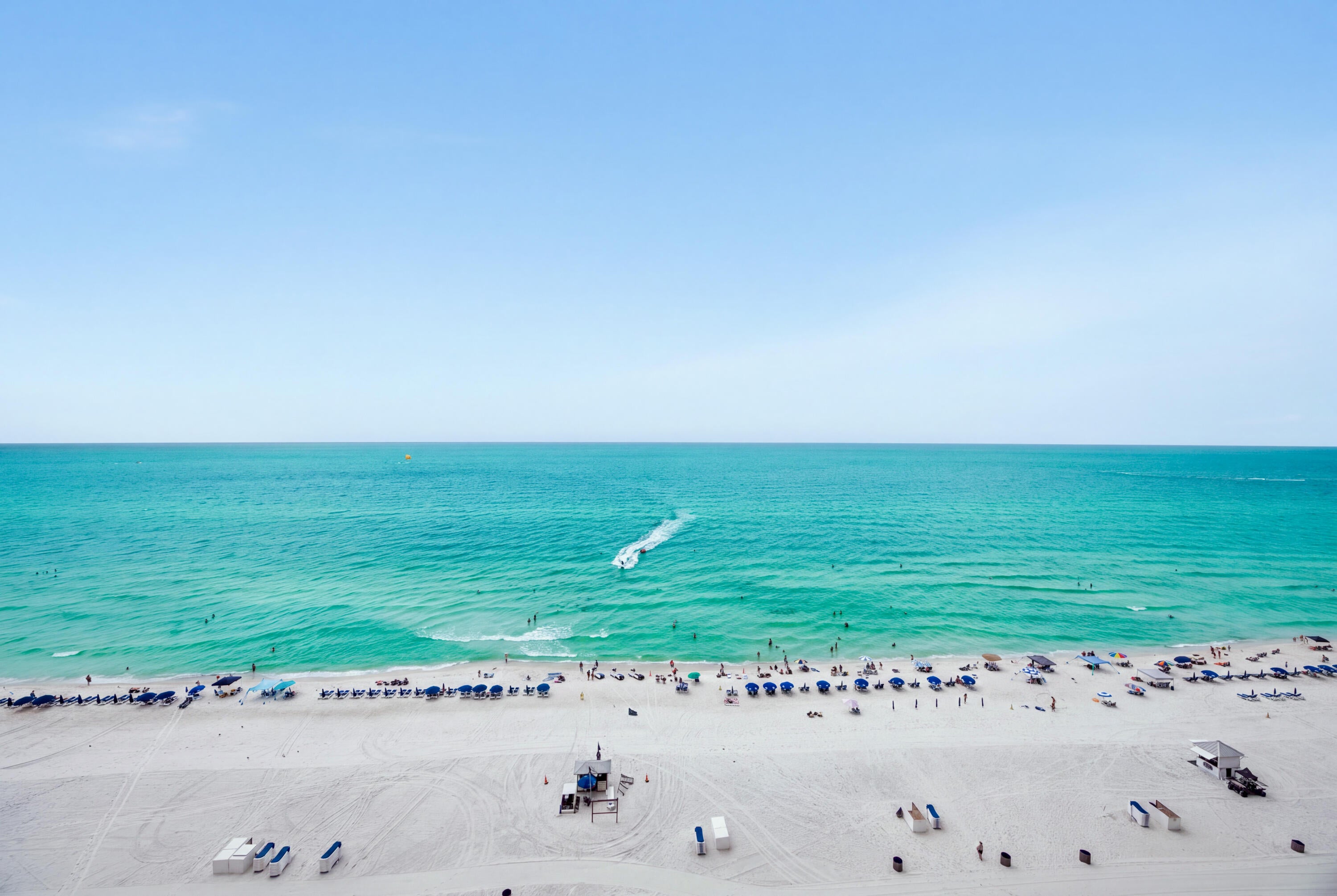 MAJESTIC BEACH TOWERS II - Residential