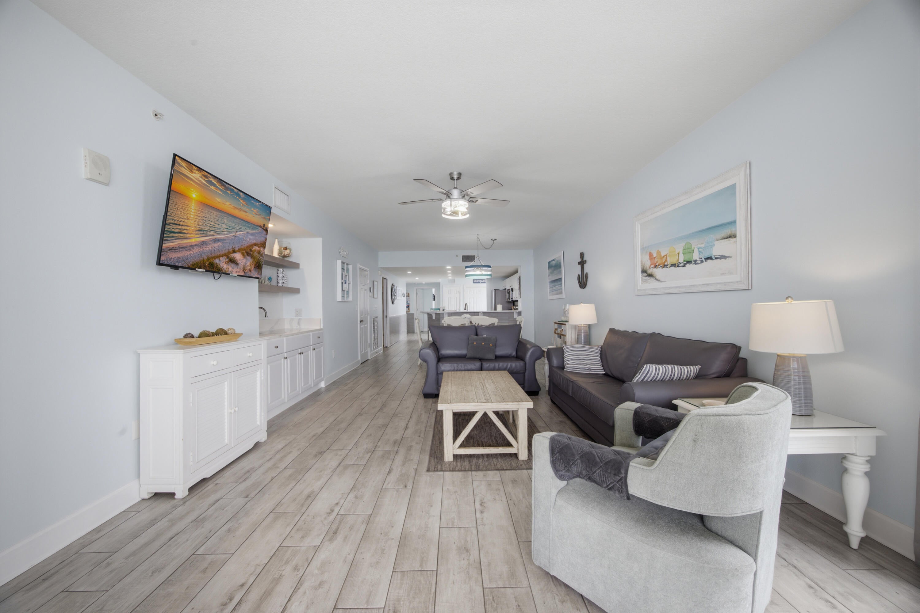 MAJESTIC BEACH TOWERS II - Residential