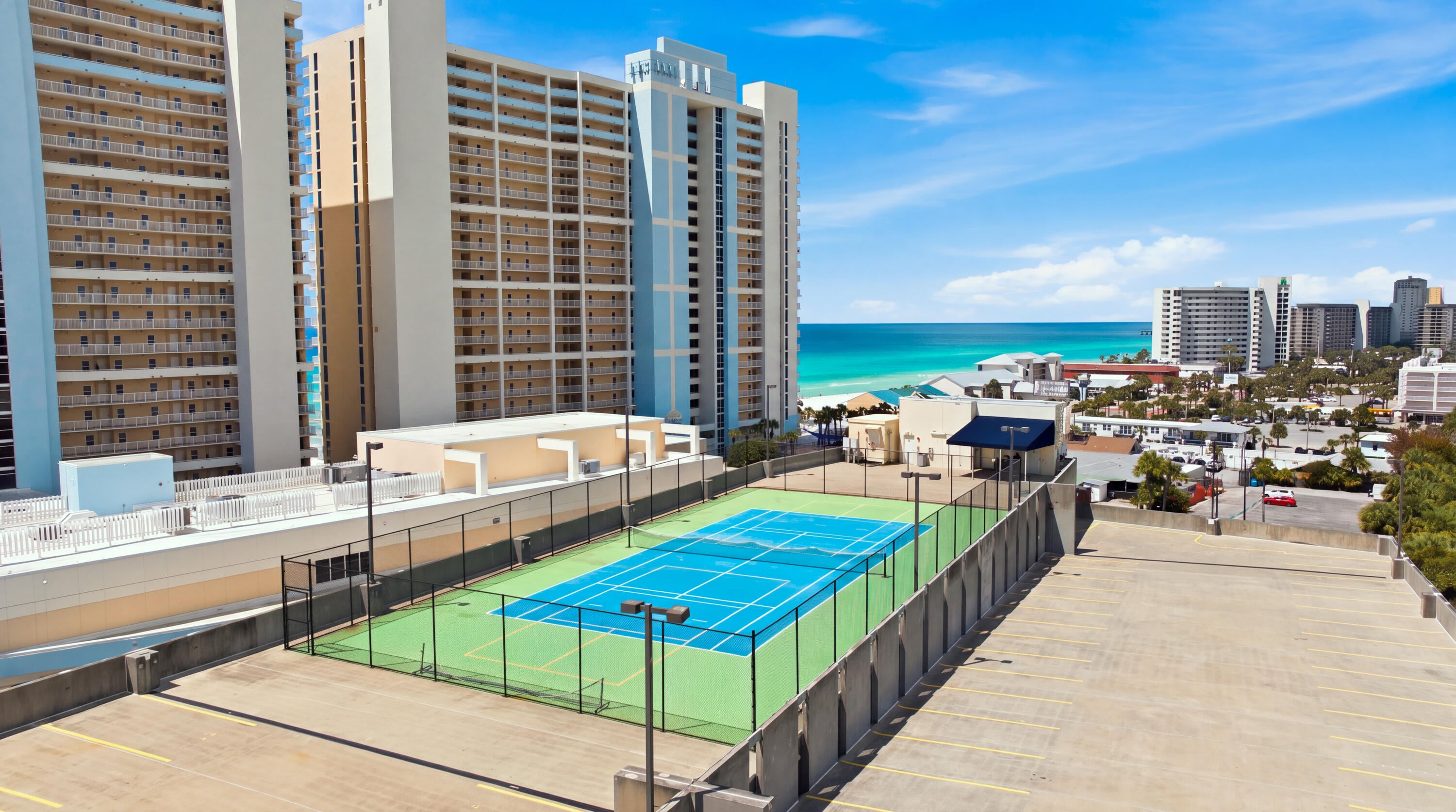MAJESTIC BEACH TOWERS II - Residential