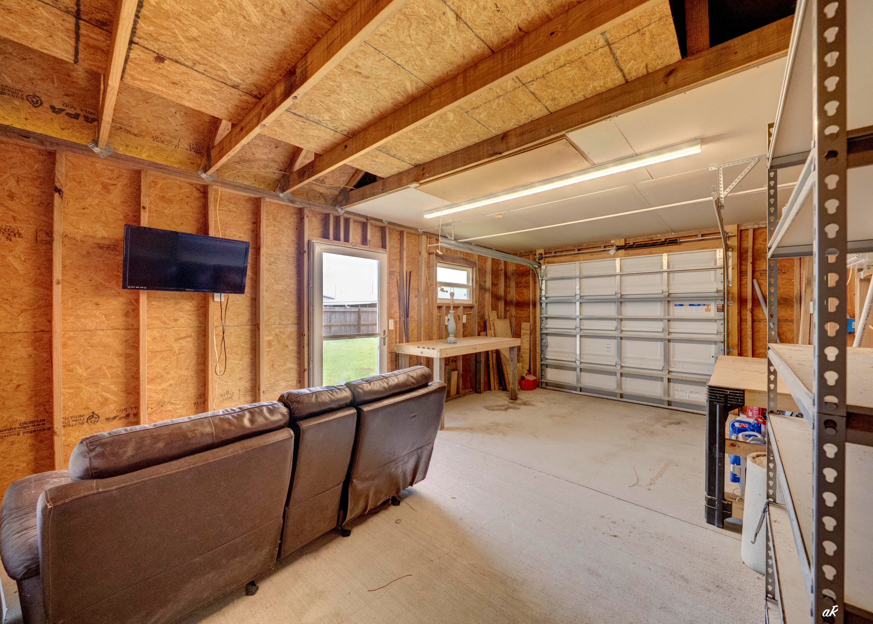 ROBINDALE - Residential