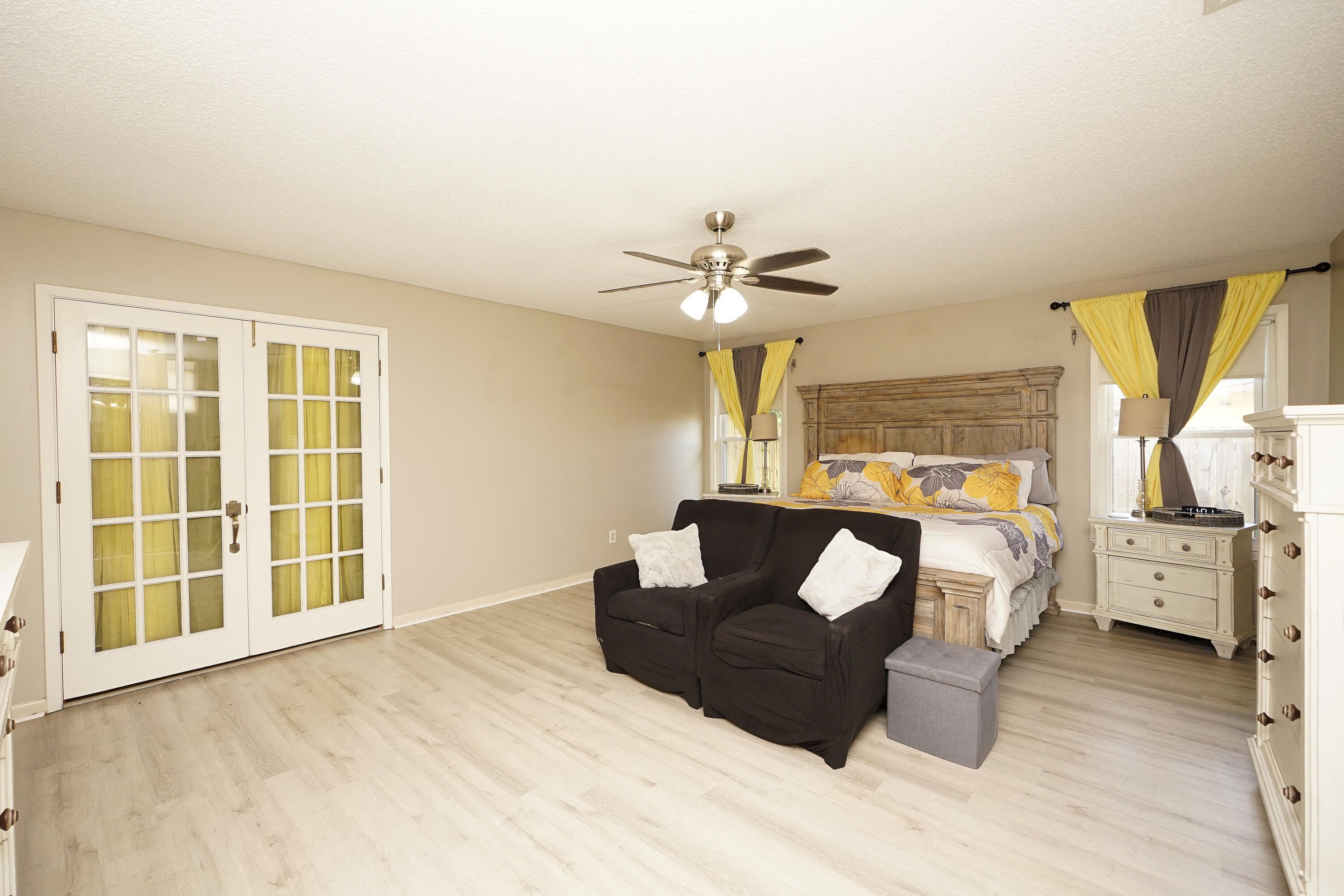 MARY ESTHER HEIGHTS - Residential