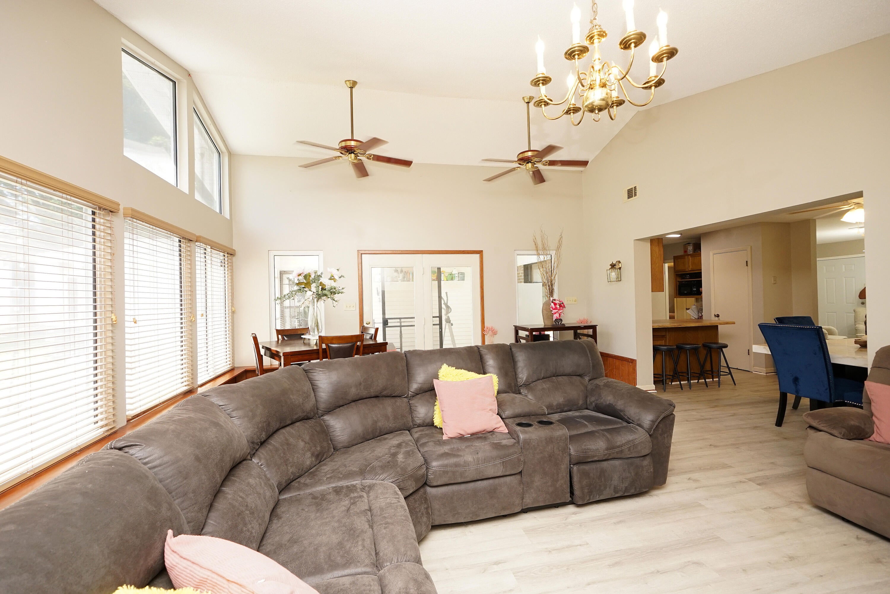MARY ESTHER HEIGHTS - Residential