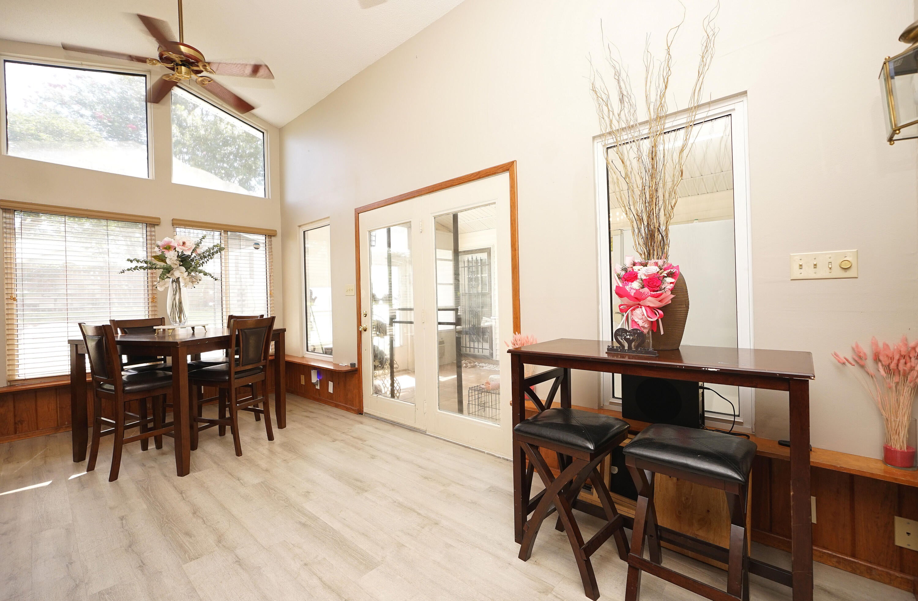 MARY ESTHER HEIGHTS - Residential