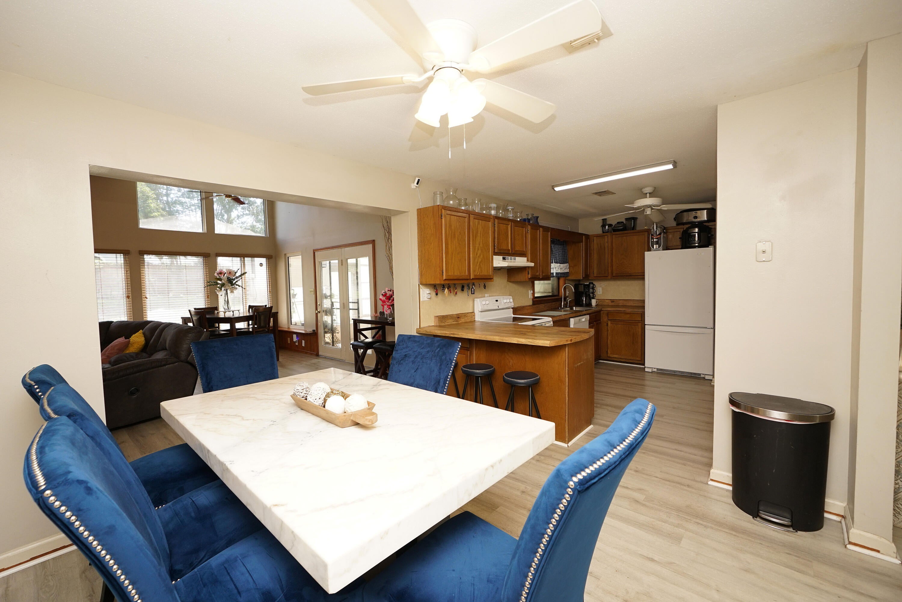 MARY ESTHER HEIGHTS - Residential